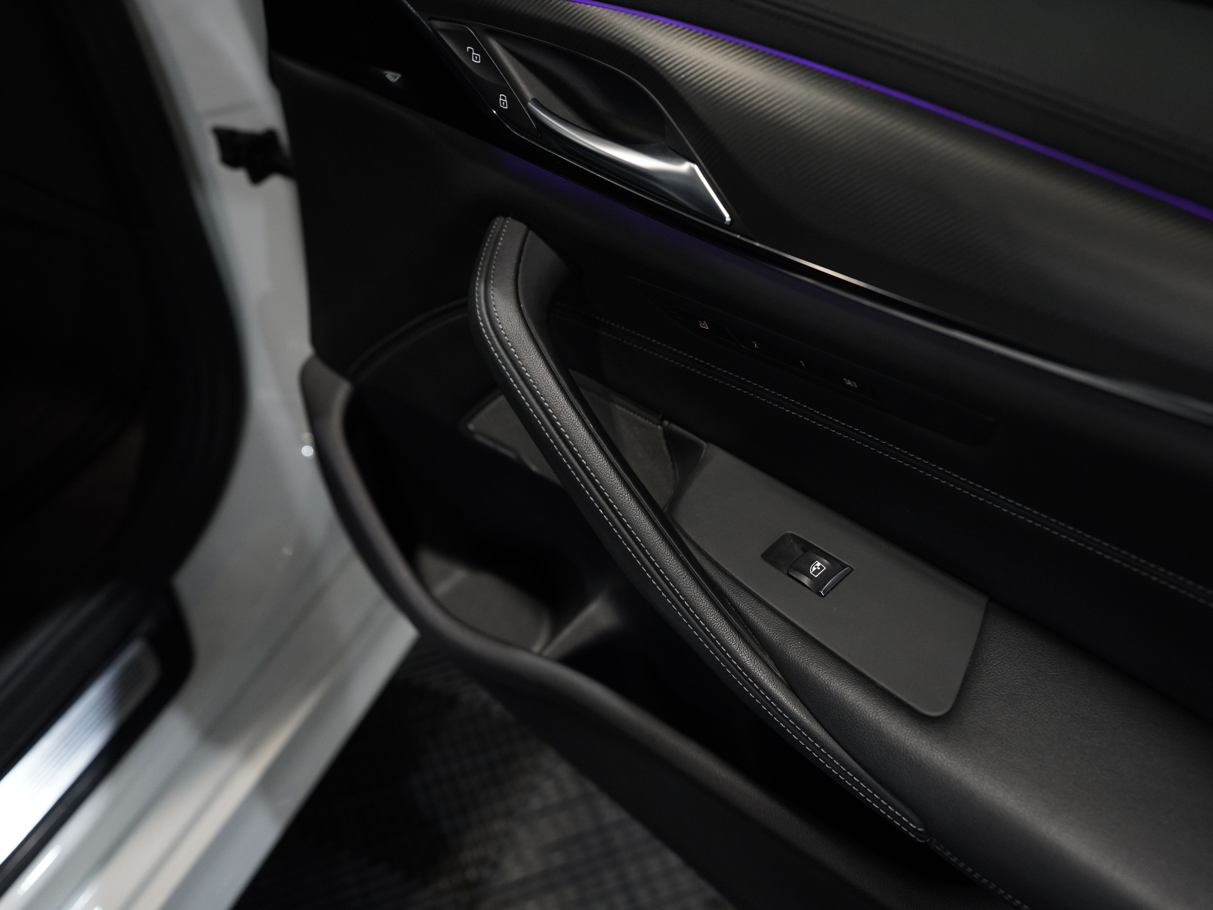 2020 BMW M5 Image 25