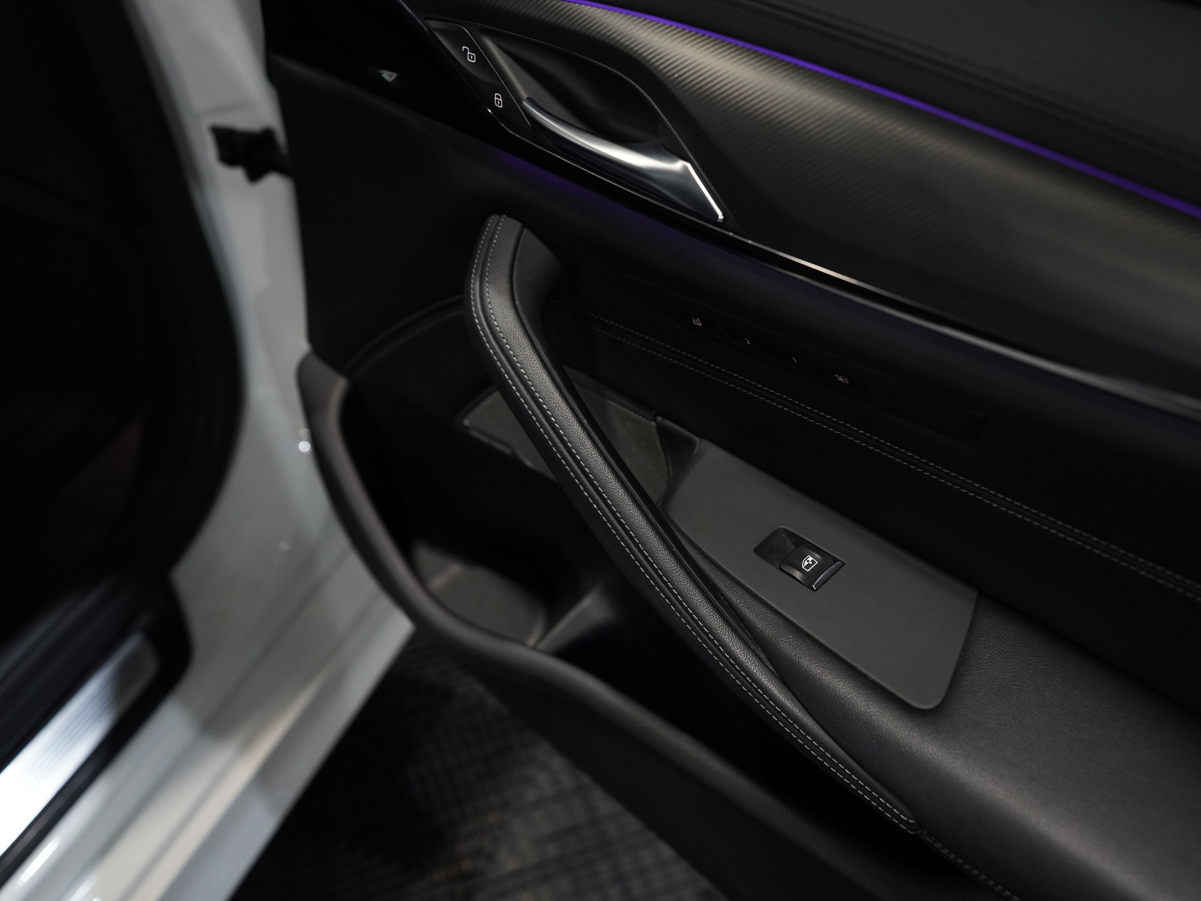 2020 BMW M5 Image 25
