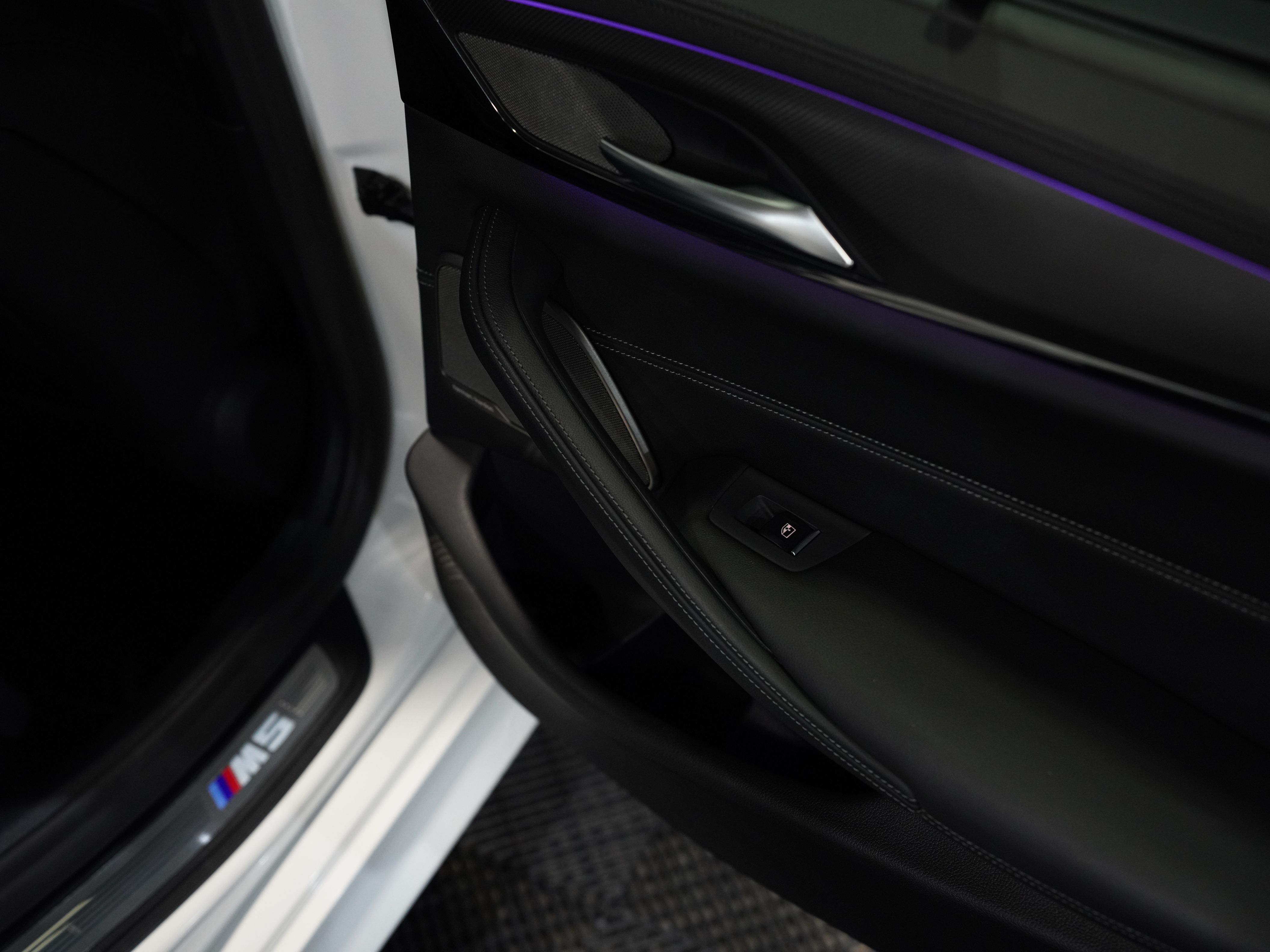 2020 BMW M5 Image 29