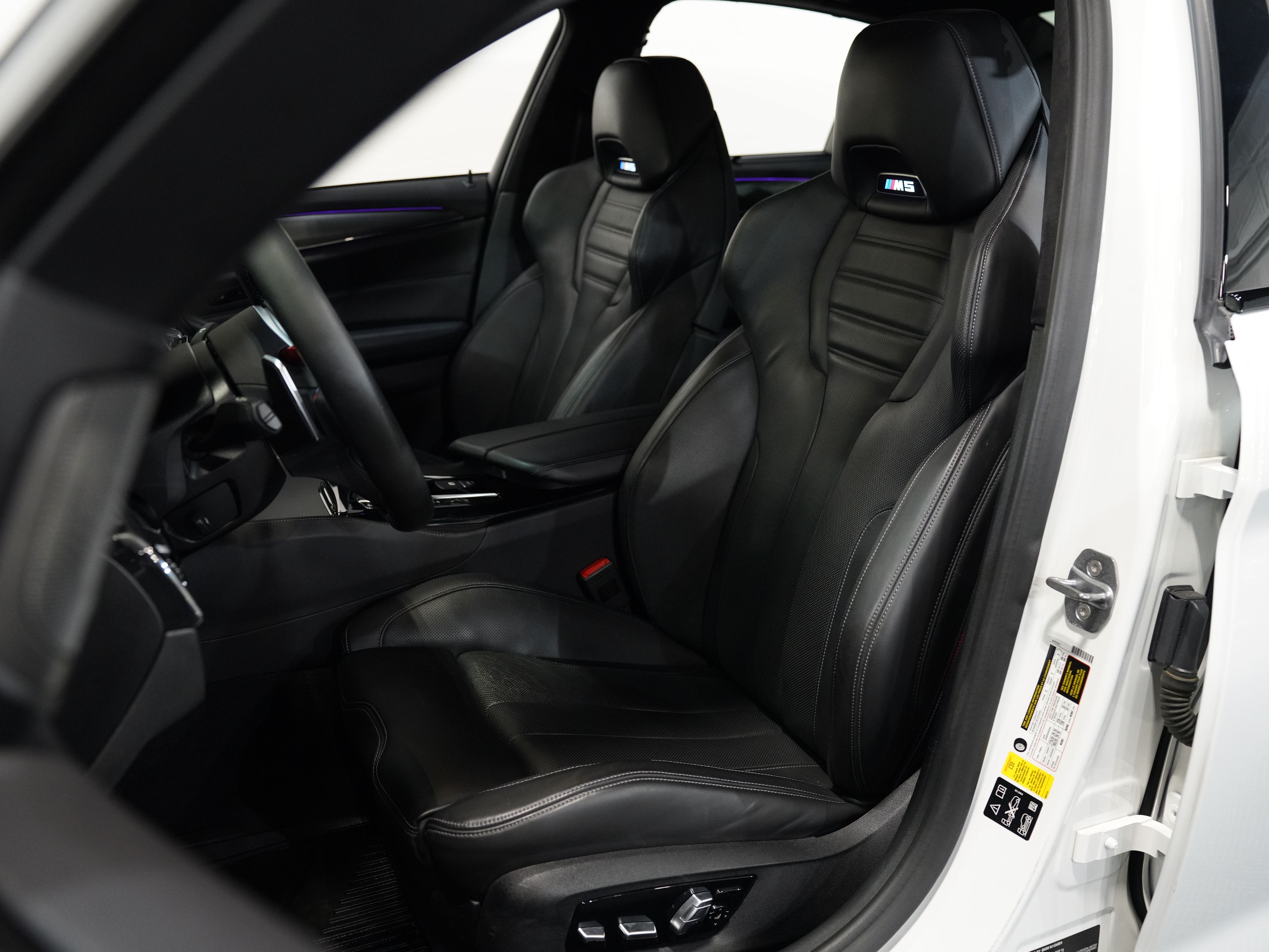 2020 BMW M5 Image 32