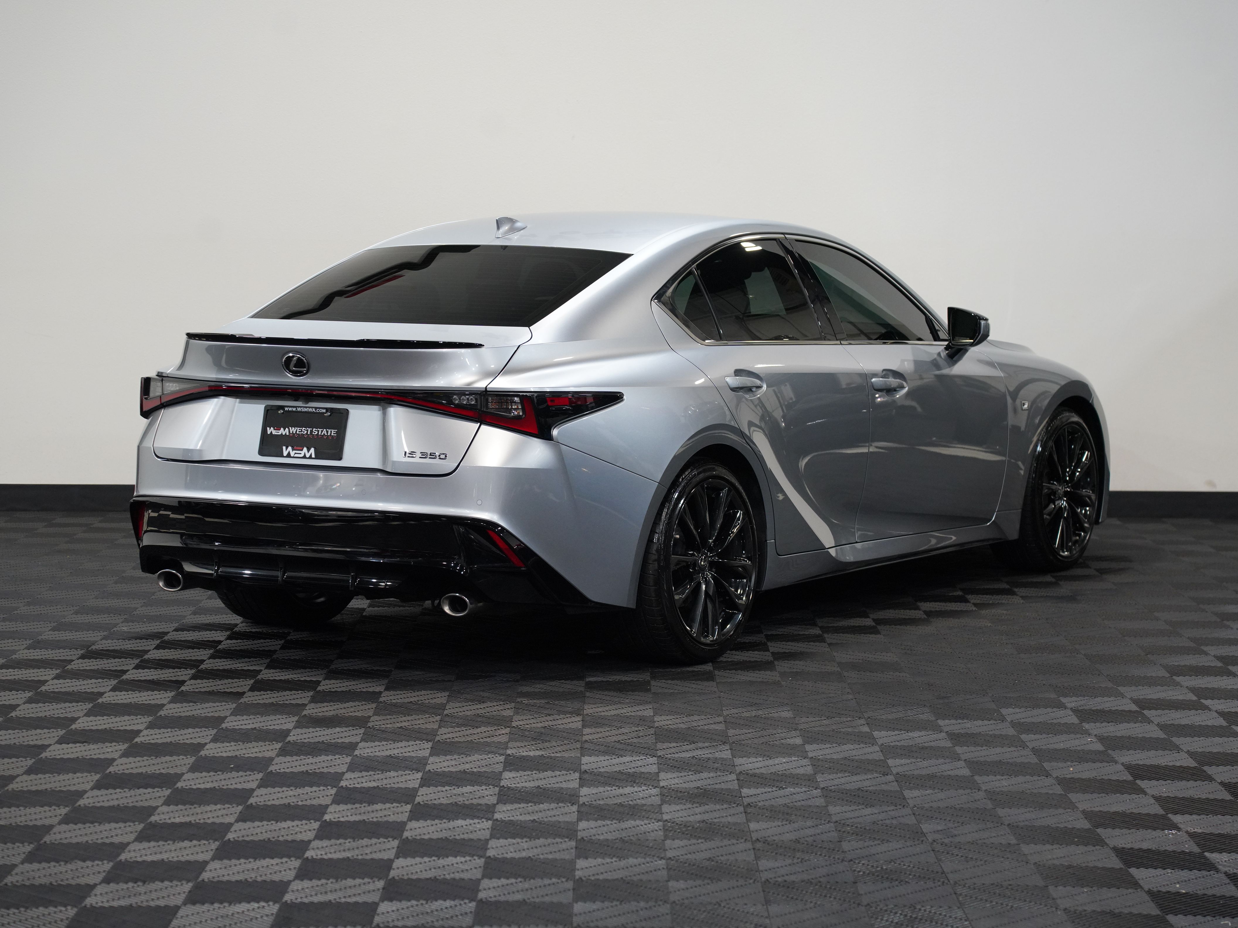 SILVER, 2022 LEXUS IS Image 6