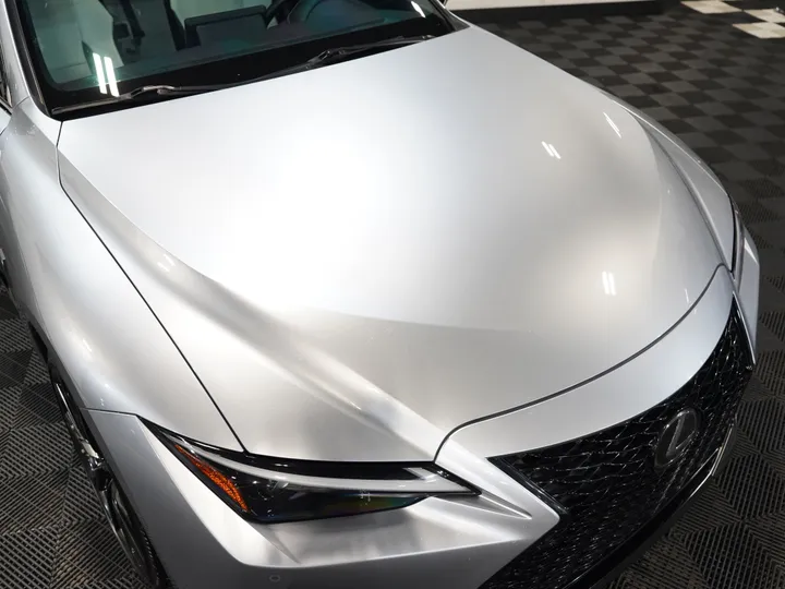SILVER, 2022 LEXUS IS Image 11