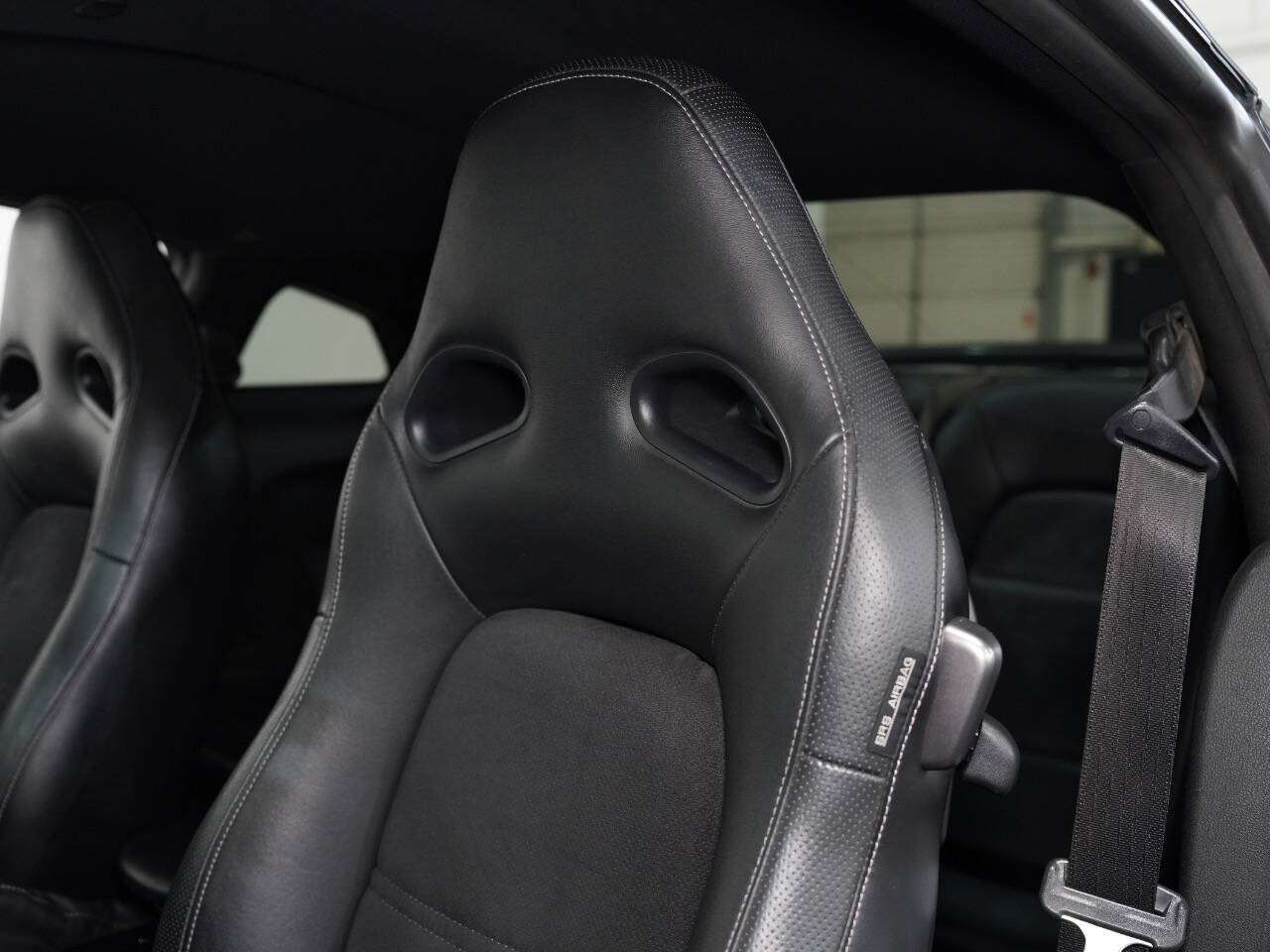 JET BLACK, 2016 NISSAN GT-R Image 32