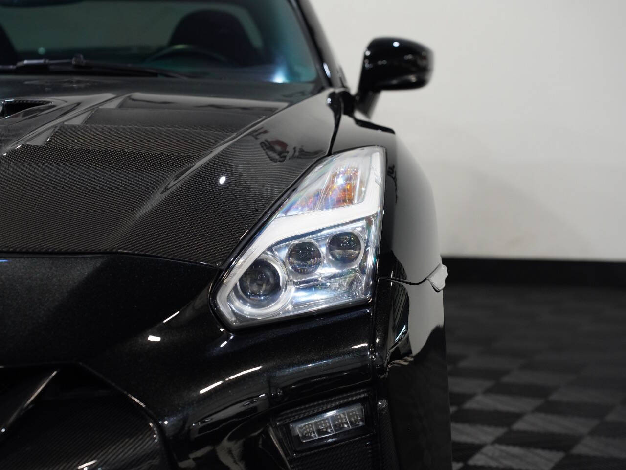 JET BLACK, 2016 NISSAN GT-R Image 10