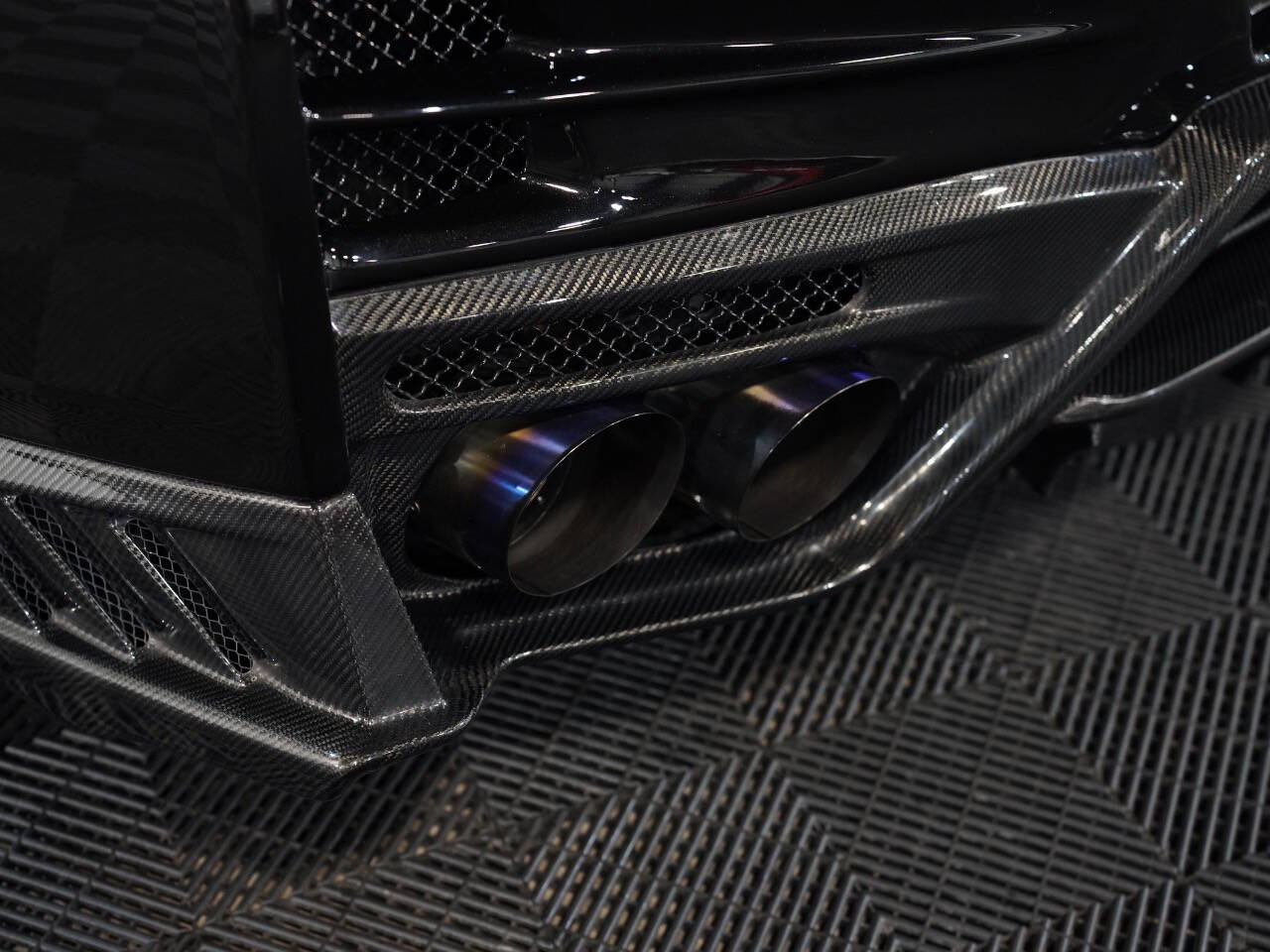 JET BLACK, 2016 NISSAN GT-R Image 21