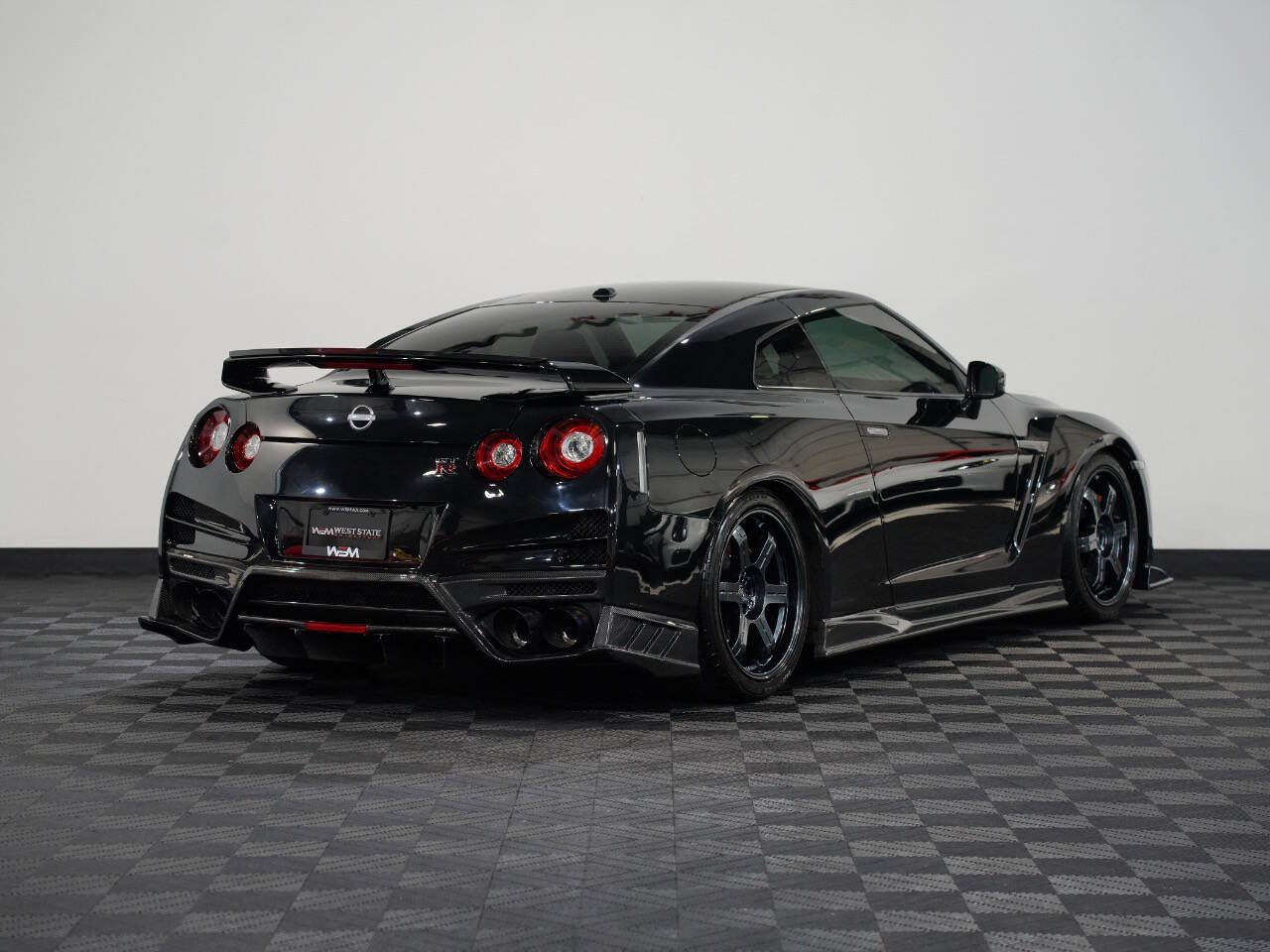 JET BLACK, 2016 NISSAN GT-R Image 6
