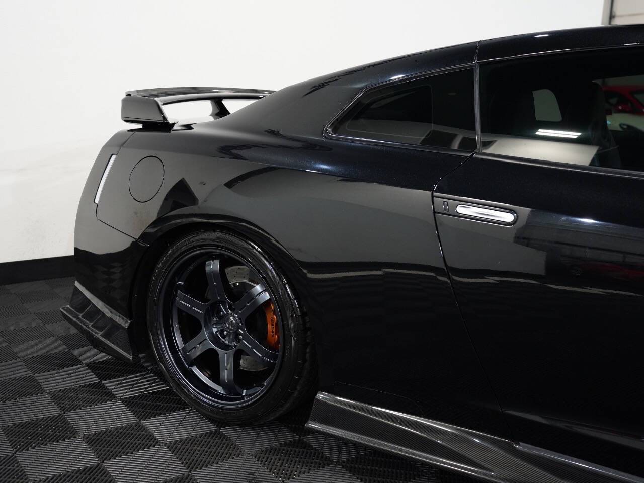 JET BLACK, 2016 NISSAN GT-R Image 16
