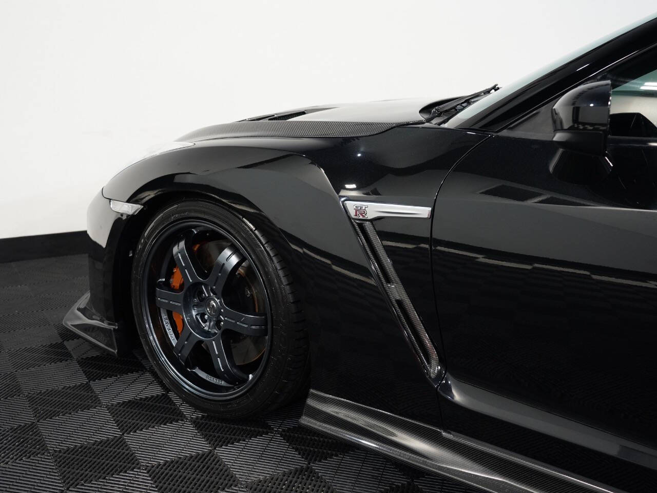 JET BLACK, 2016 NISSAN GT-R Image 24