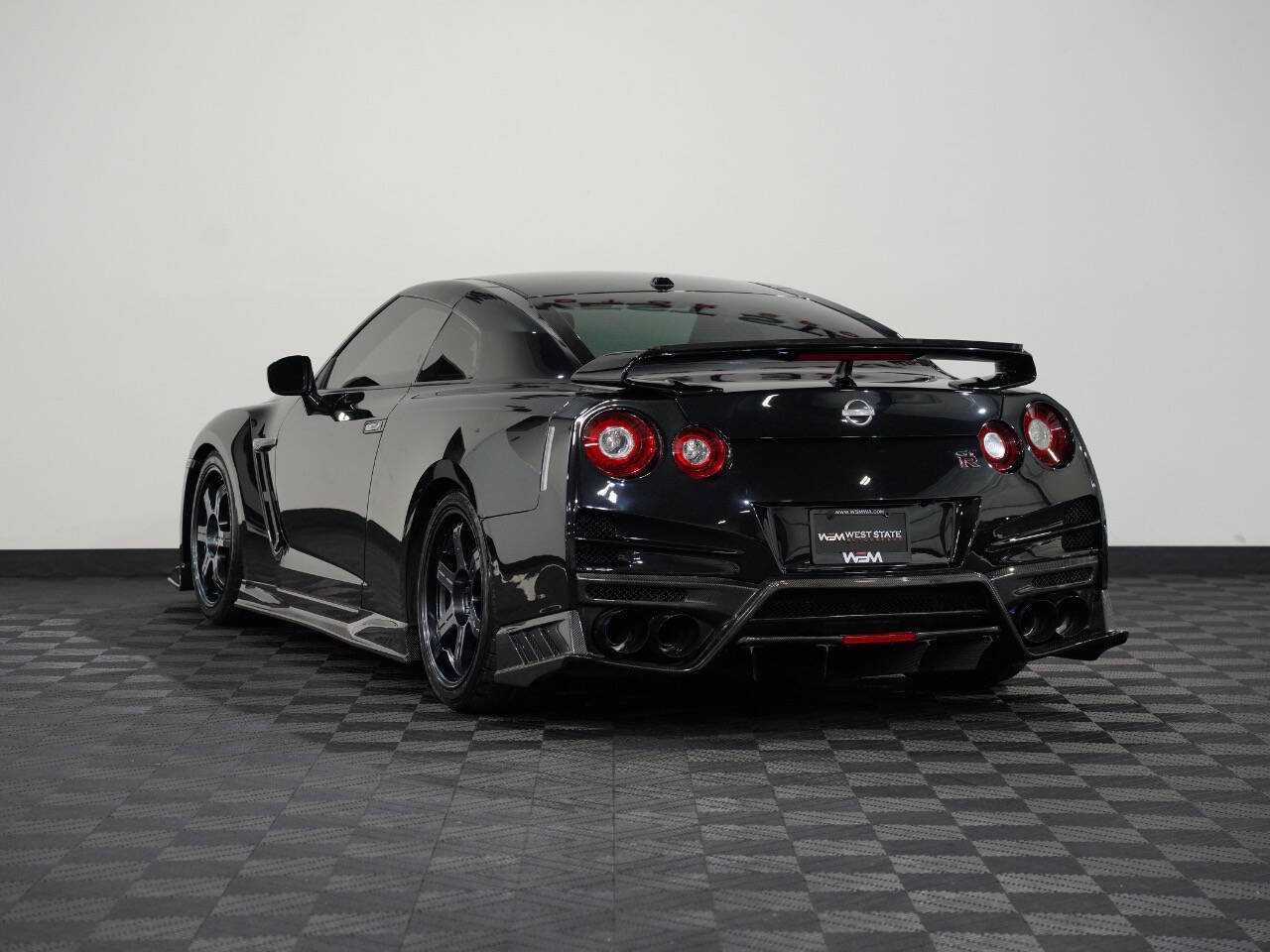 JET BLACK, 2016 NISSAN GT-R Image 8
