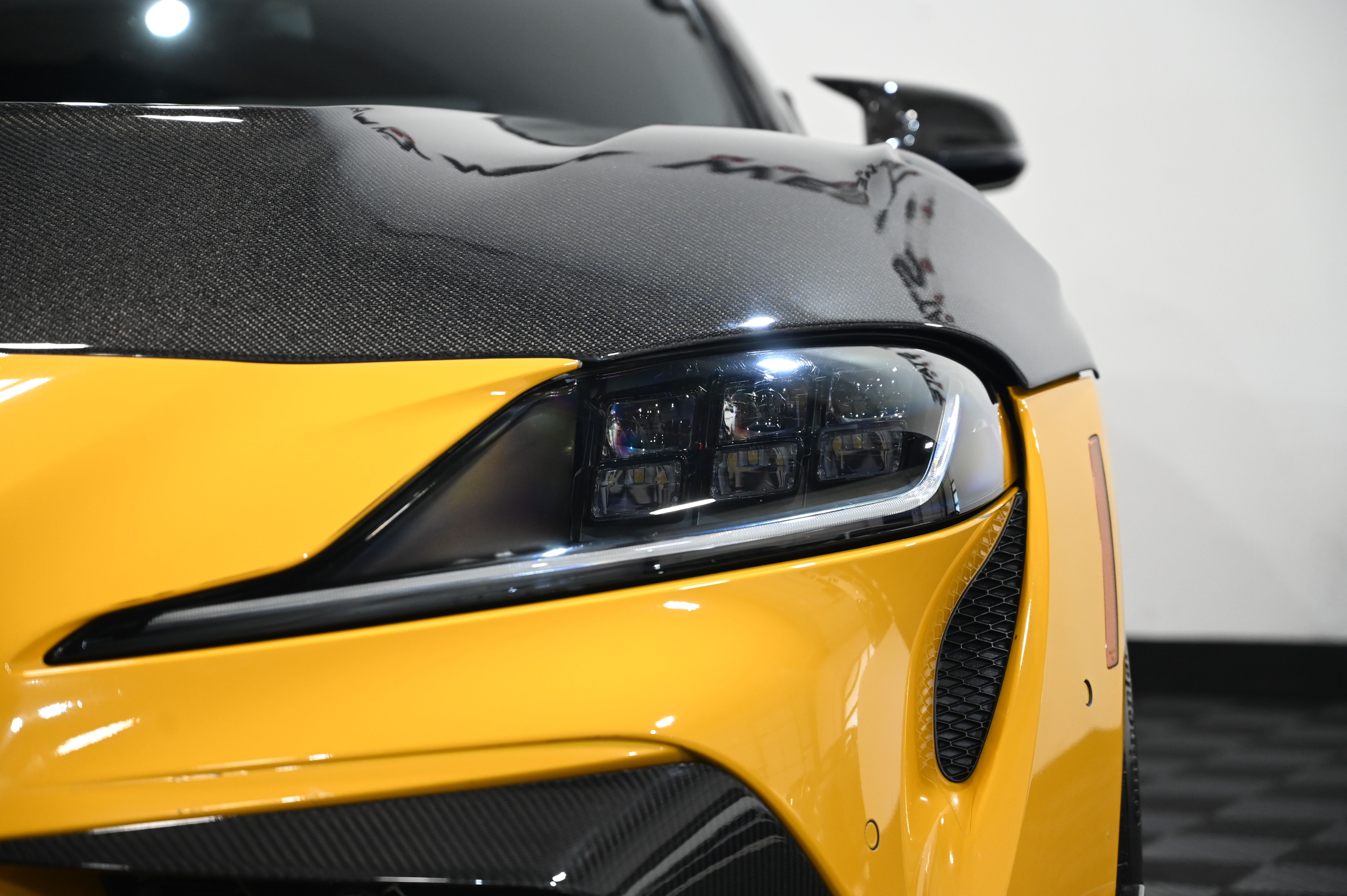 GRAY, 2022 TOYOTA GR SUPRA Image 9
