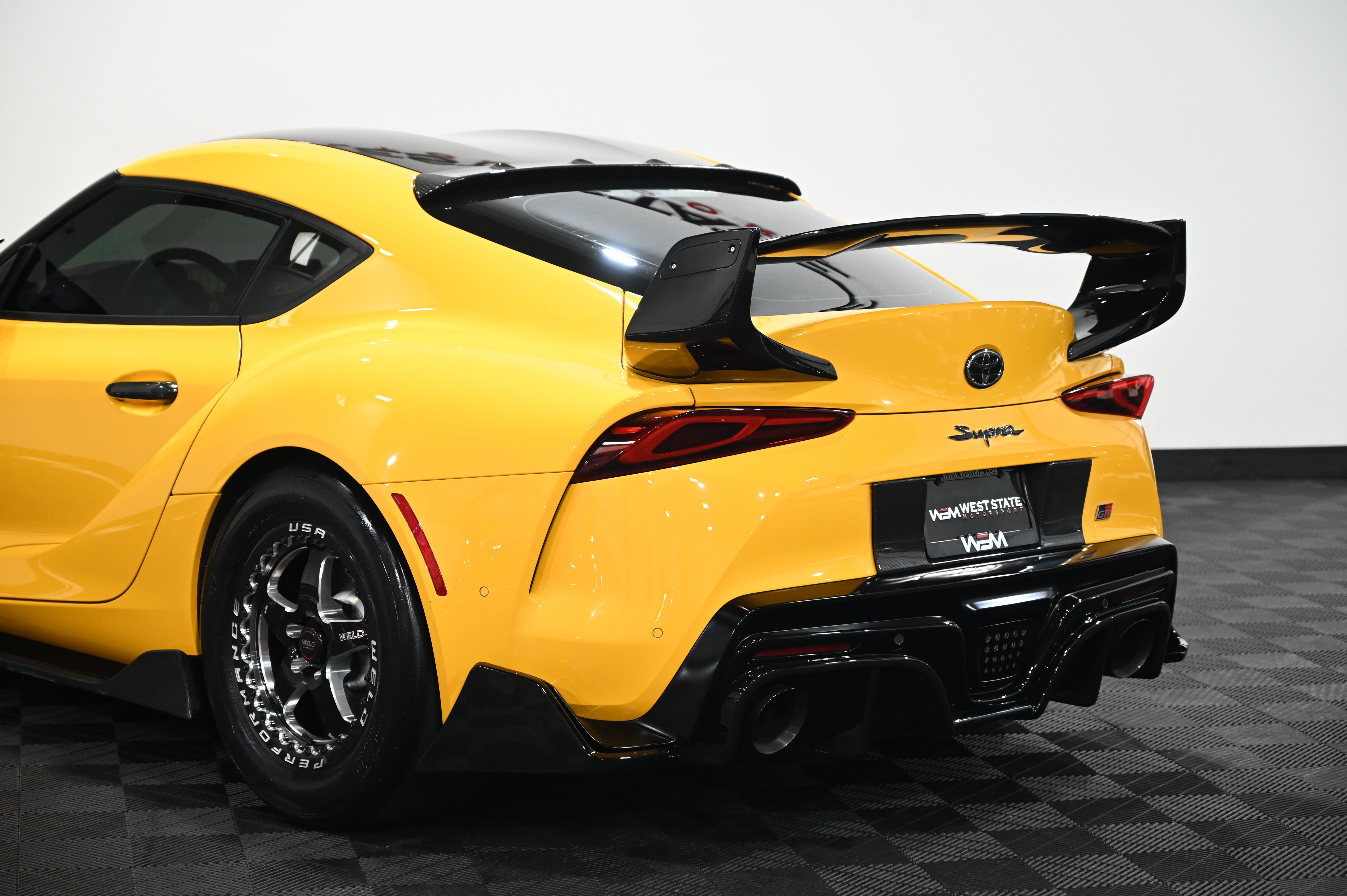 GRAY, 2022 TOYOTA GR SUPRA Image 17