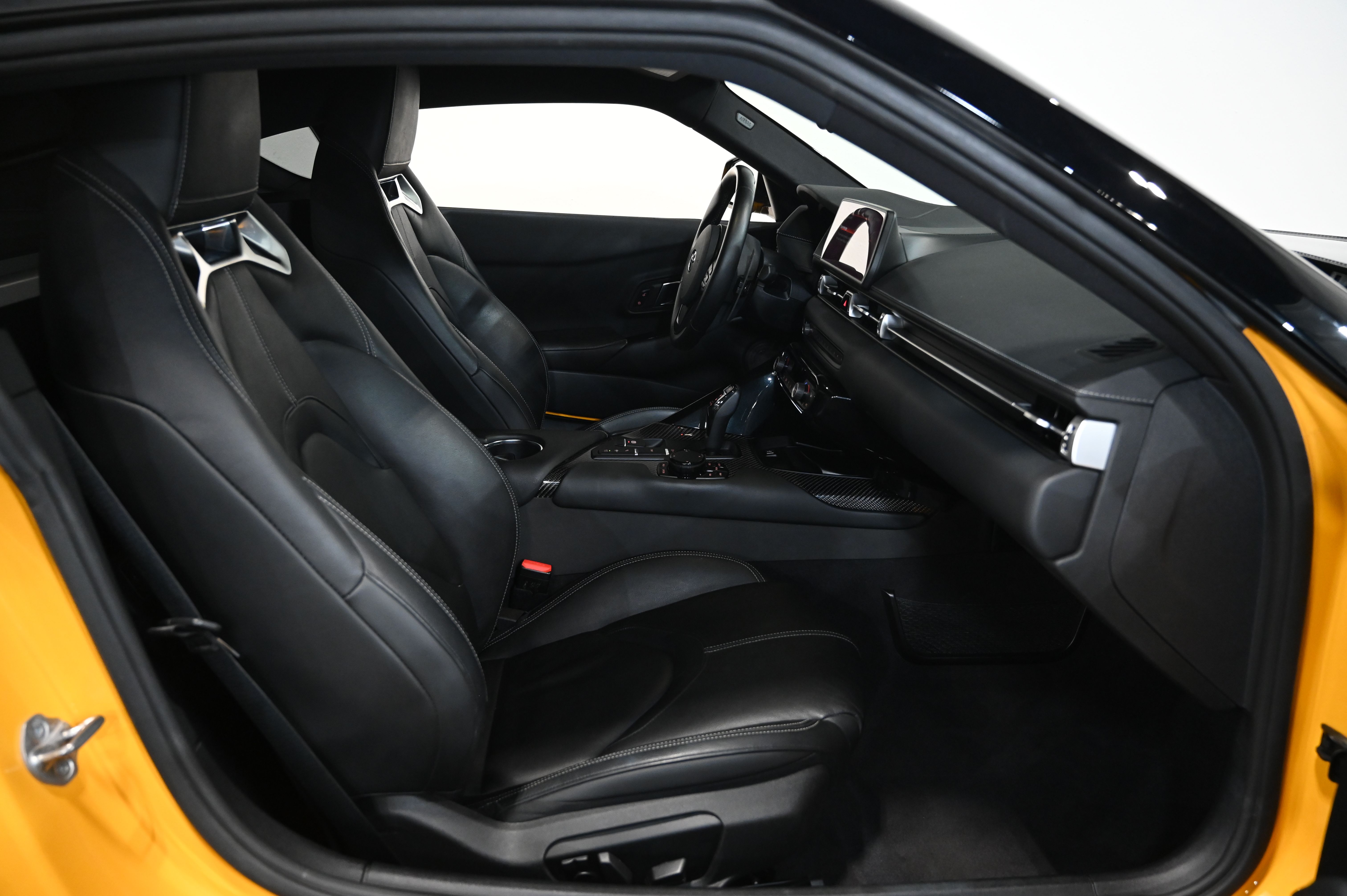 GRAY, 2022 TOYOTA GR SUPRA Image 32