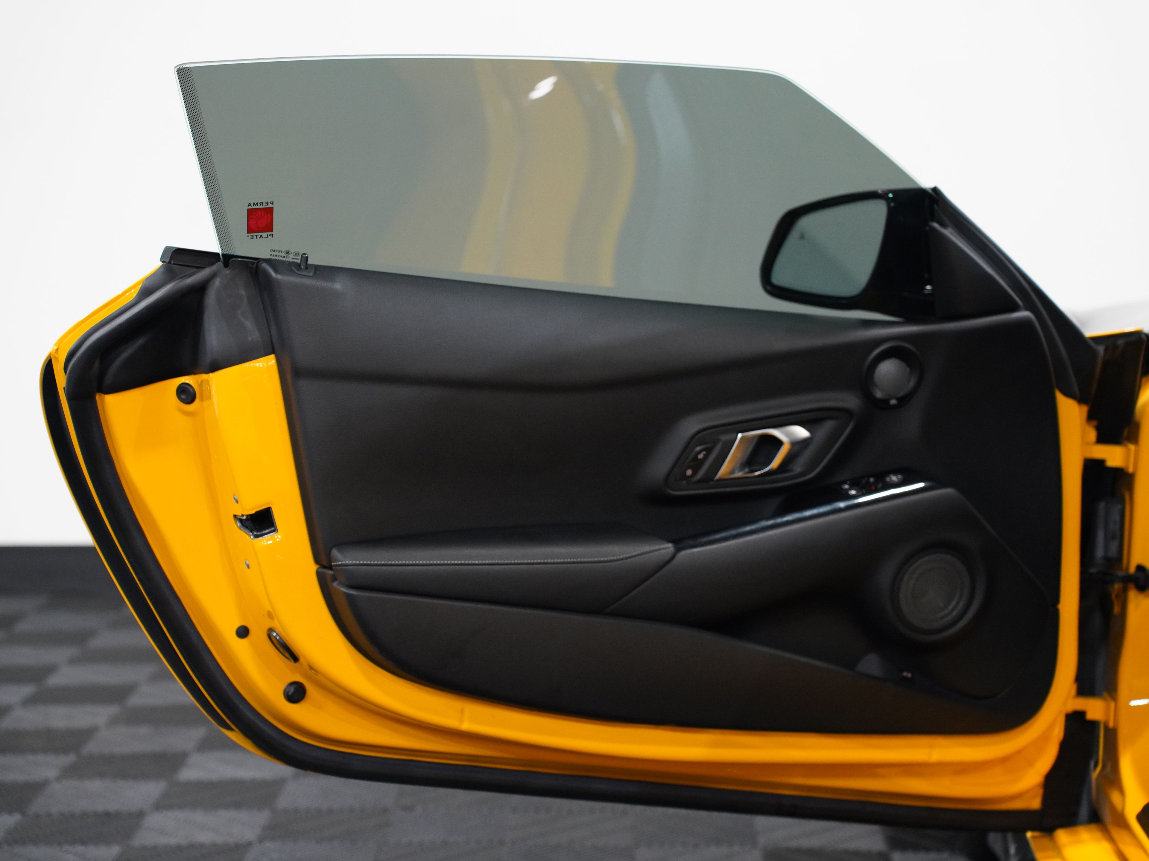 YELLOW, 2022 TOYOTA GR SUPRA Image 28