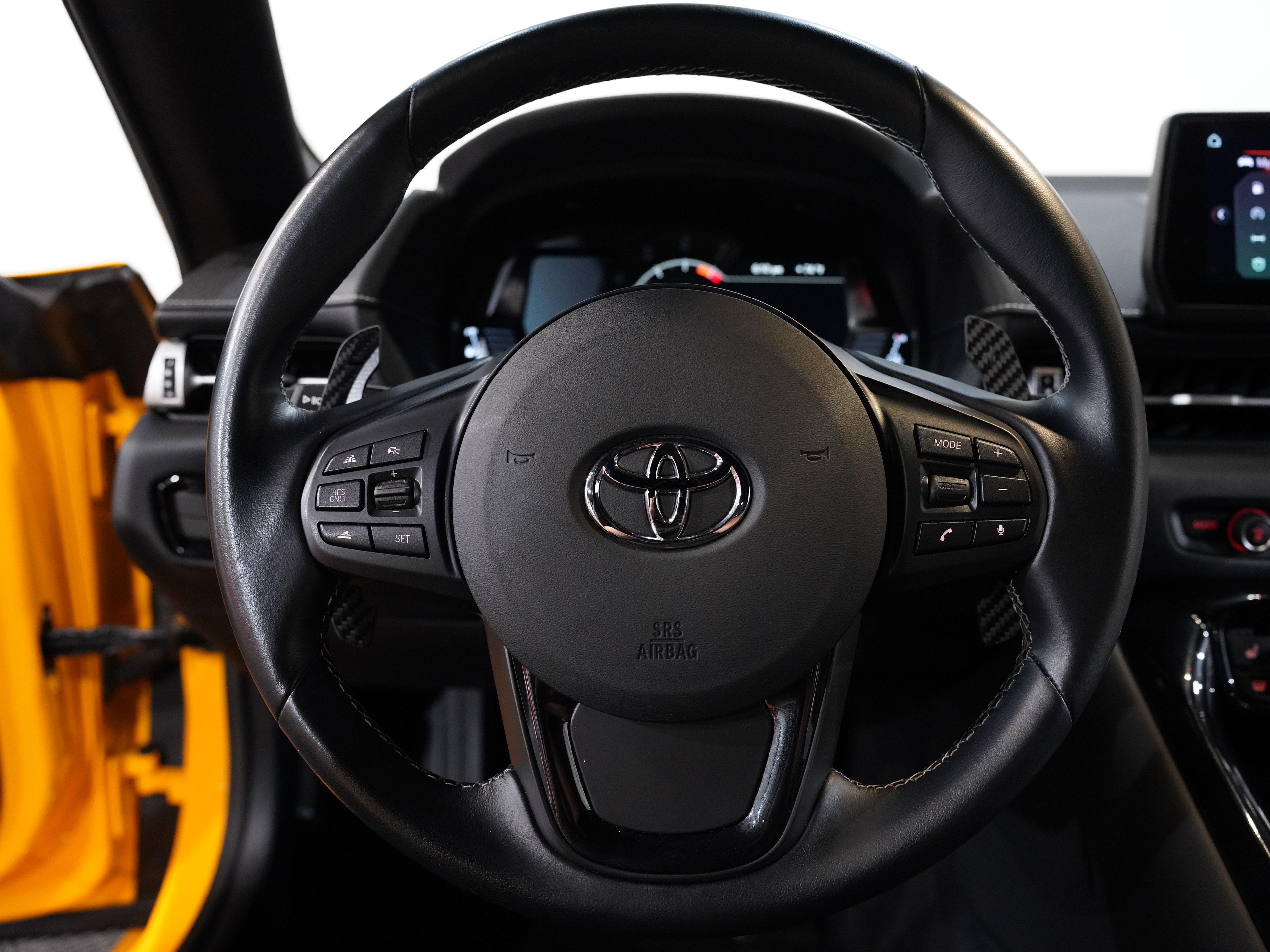 YELLOW, 2022 TOYOTA GR SUPRA Image 39