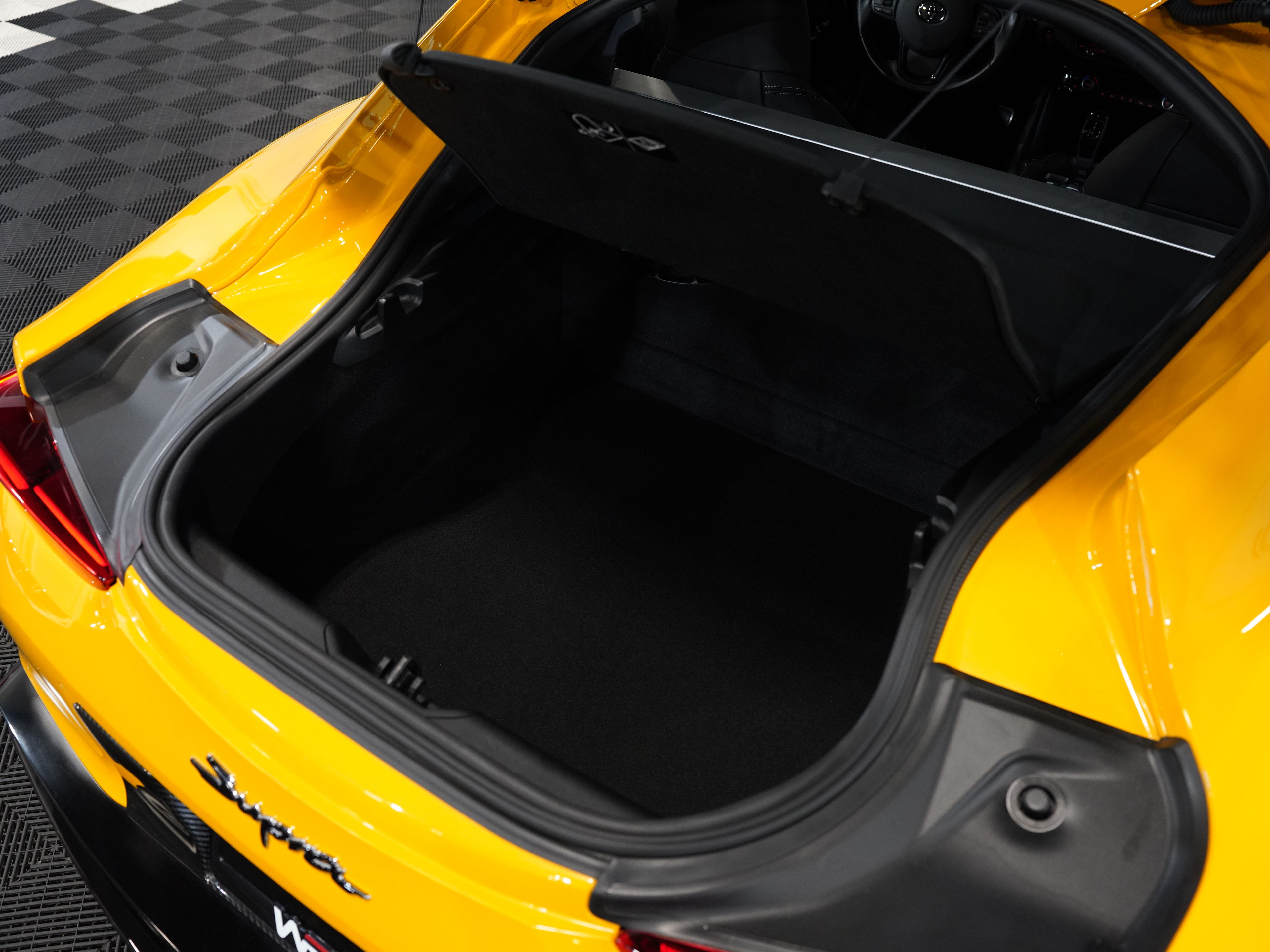 YELLOW, 2022 TOYOTA GR SUPRA Image 54