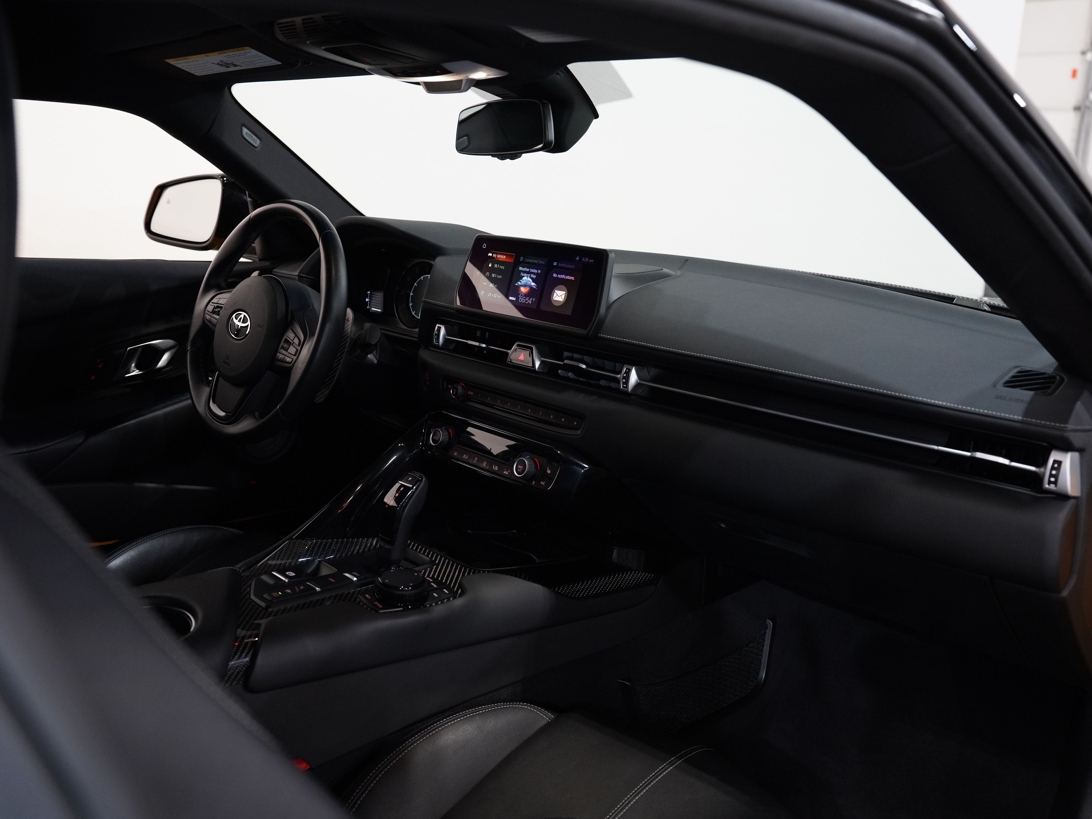 YELLOW, 2022 TOYOTA GR SUPRA Image 38