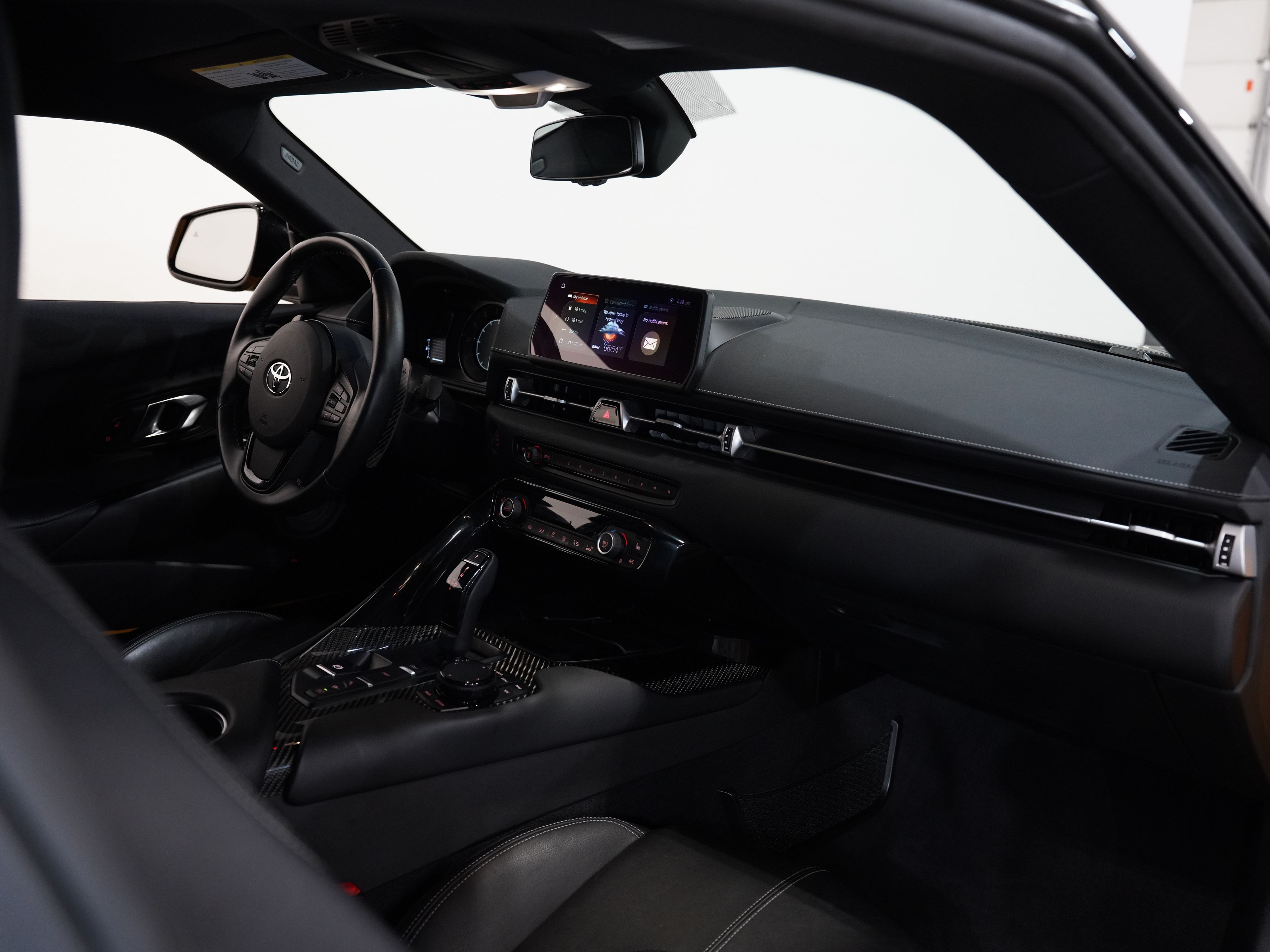 YELLOW, 2022 TOYOTA GR SUPRA Image 38