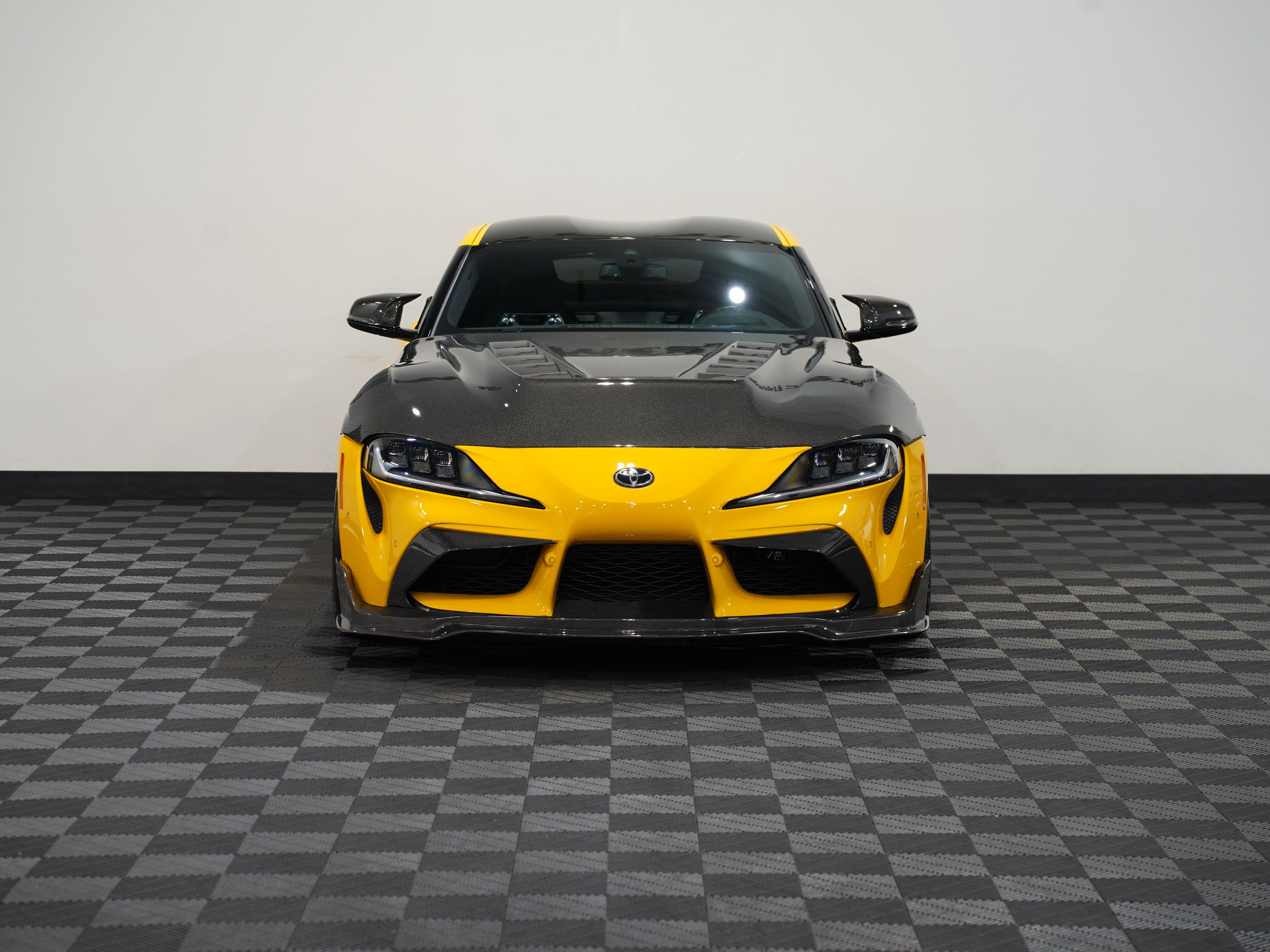YELLOW, 2022 TOYOTA GR SUPRA Image 4