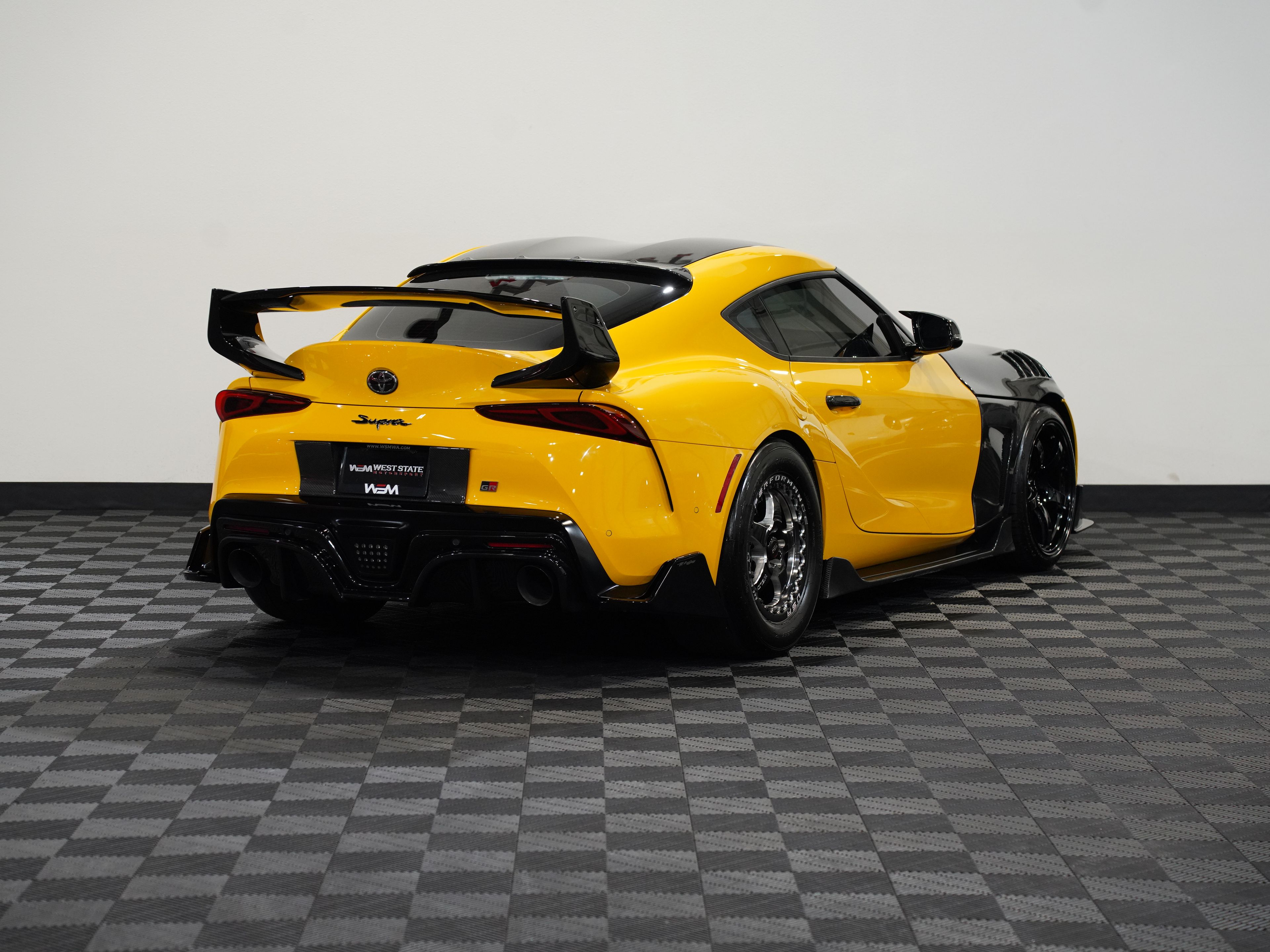 YELLOW, 2022 TOYOTA GR SUPRA Image 6
