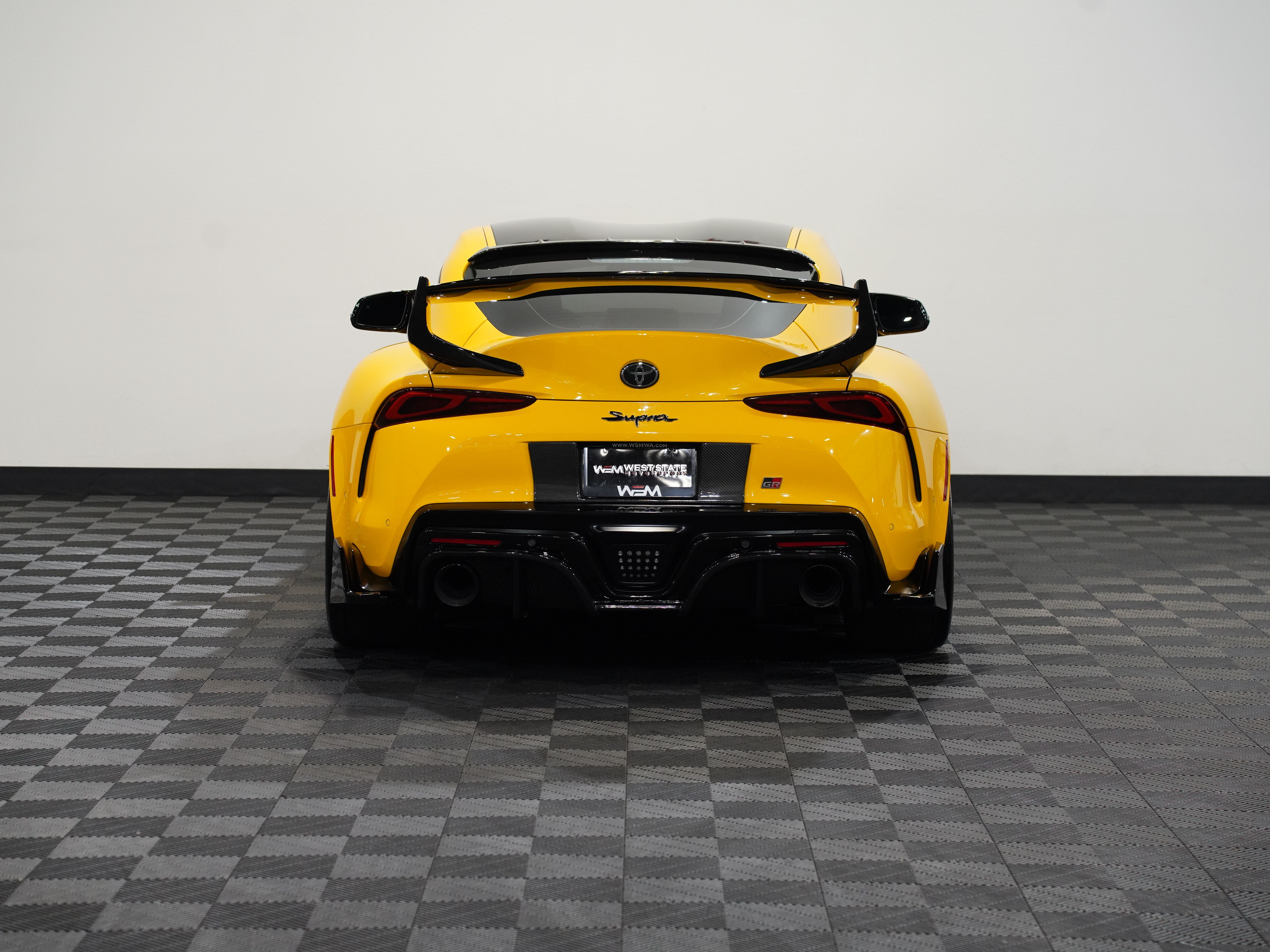 YELLOW, 2022 TOYOTA GR SUPRA Image 7