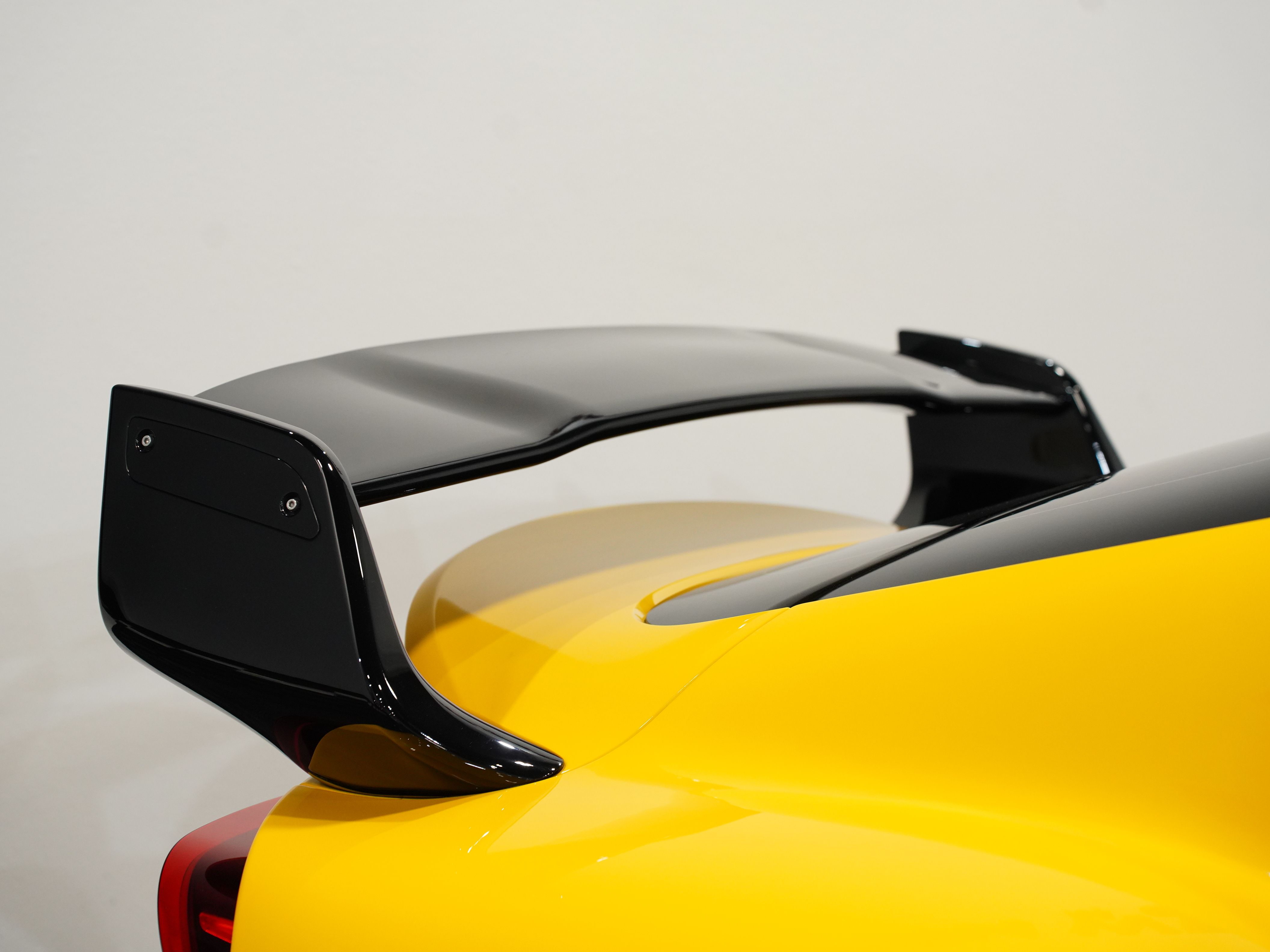 YELLOW, 2022 TOYOTA GR SUPRA Image 18