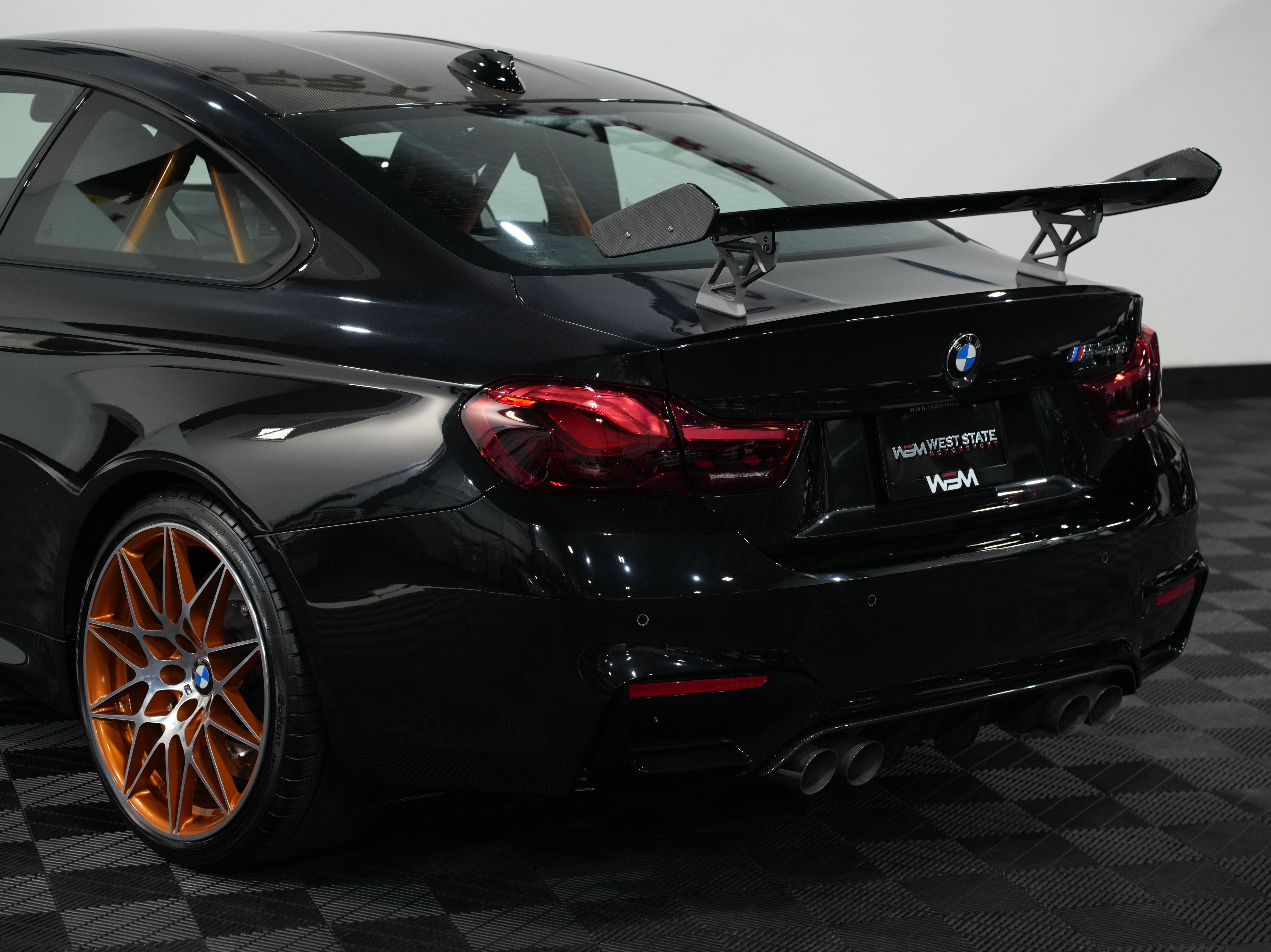 BLACK, 2016 BMW M4 Image 19