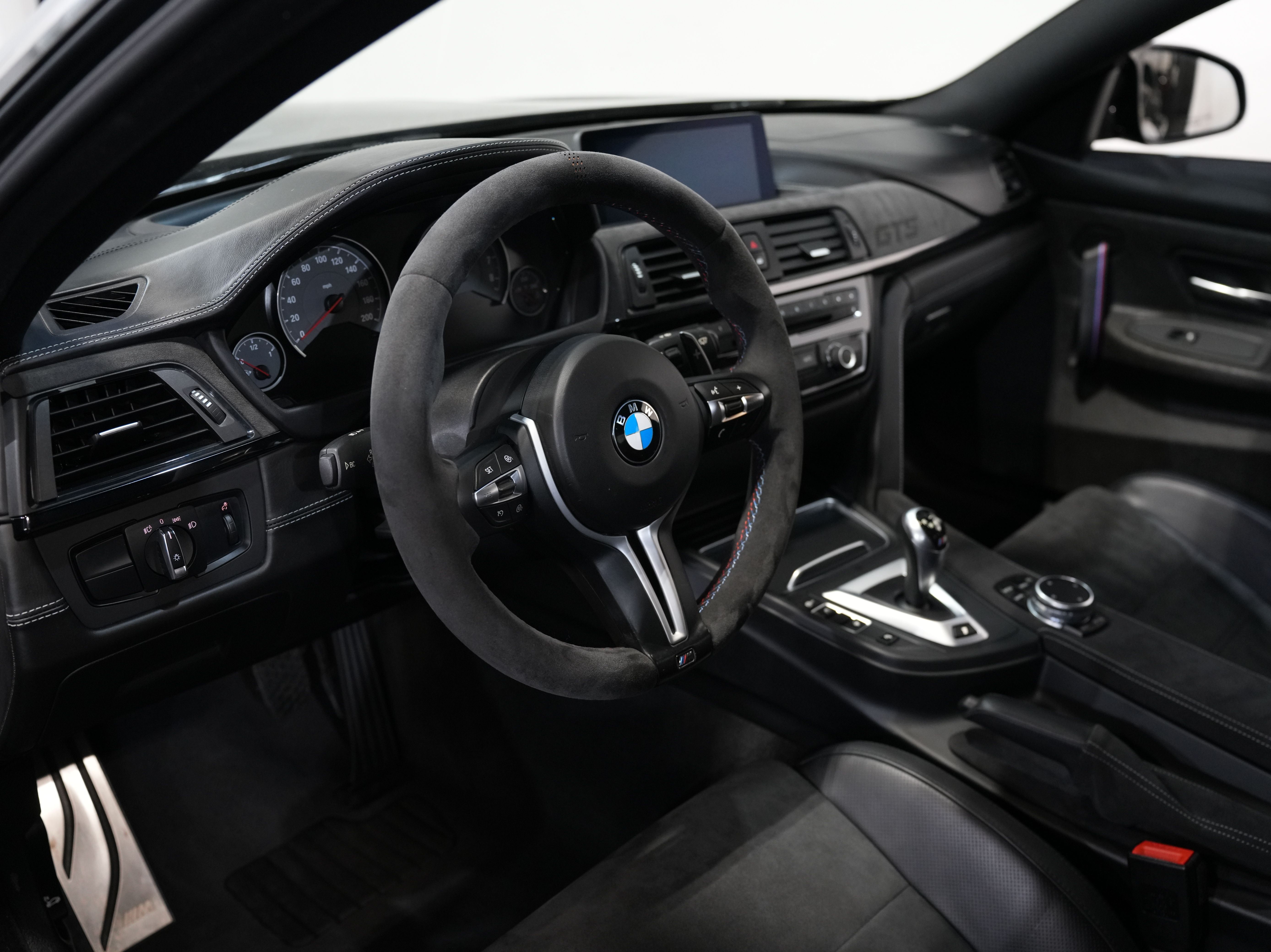 BLACK, 2016 BMW M4 Image 34