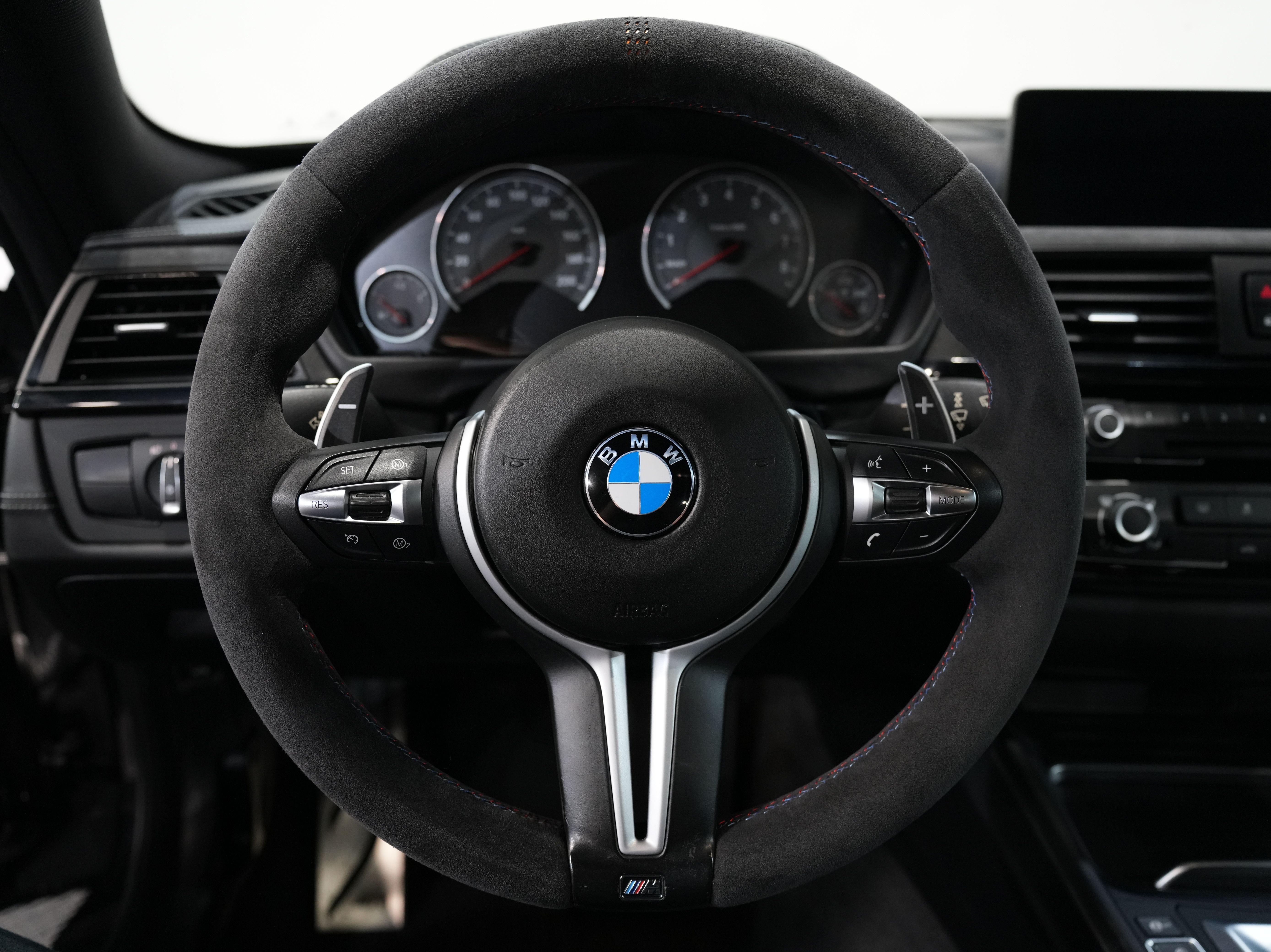 BLACK, 2016 BMW M4 Image 40