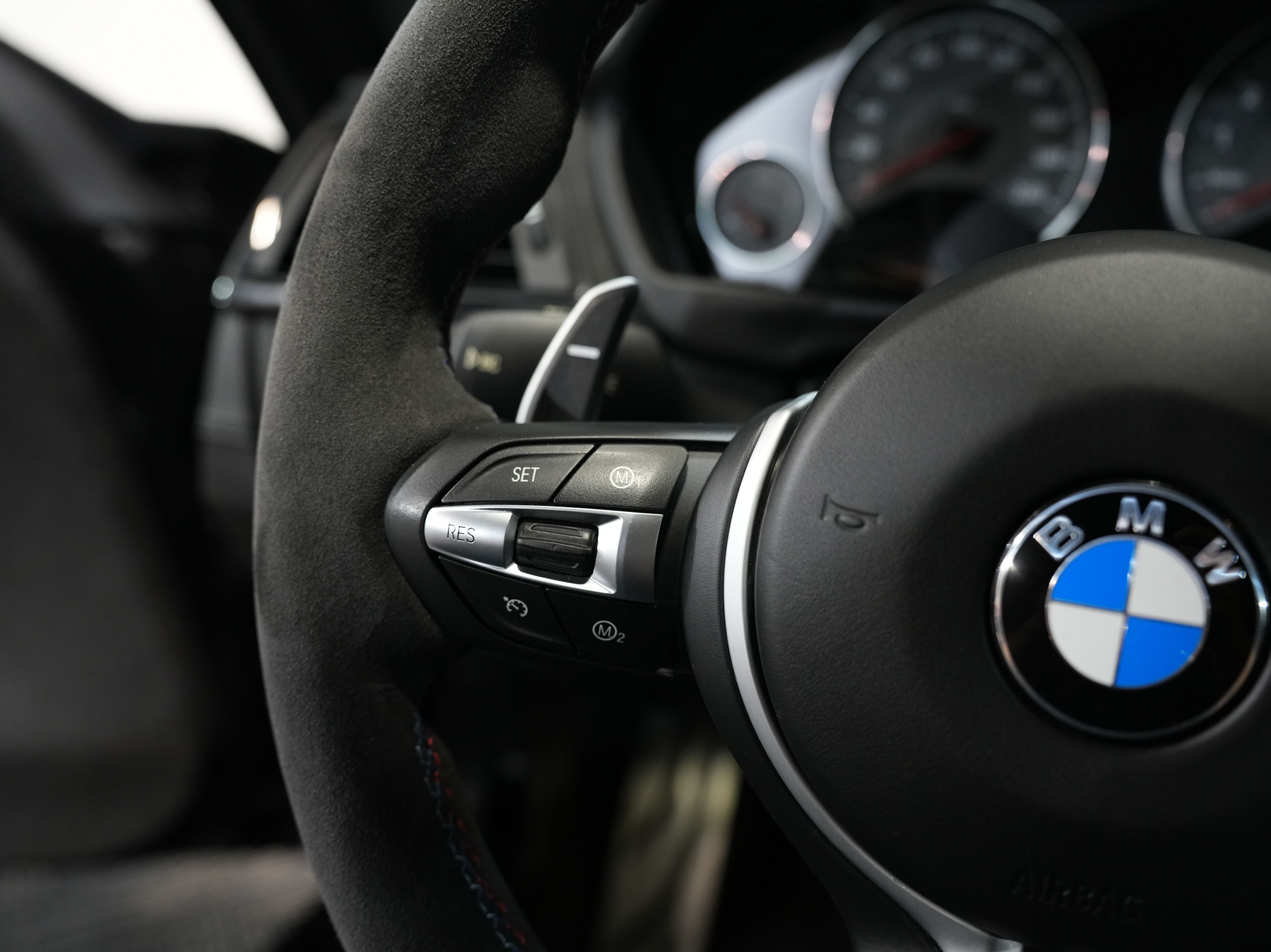 BLACK, 2016 BMW M4 Image 41