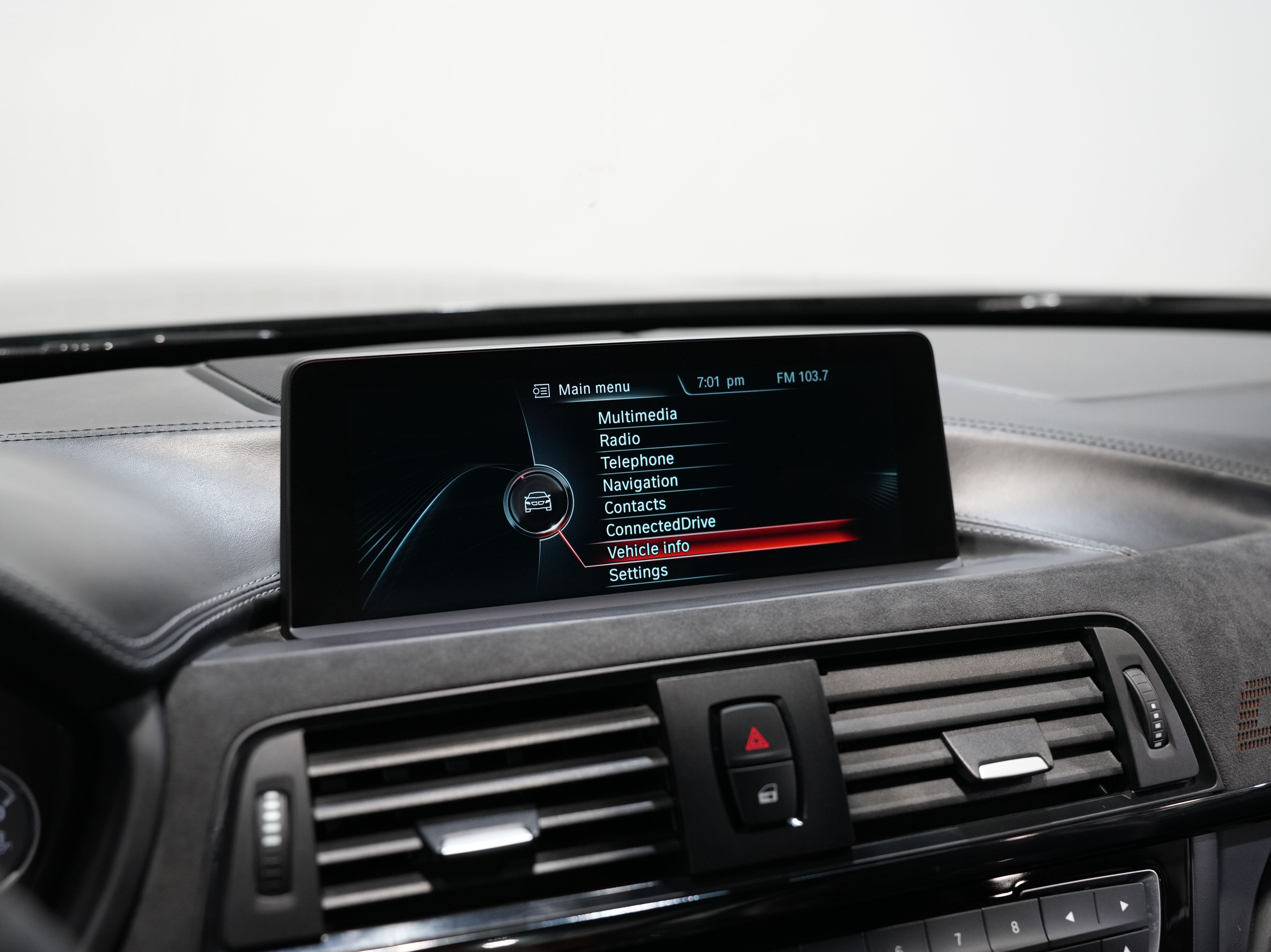 BLACK, 2016 BMW M4 Image 45