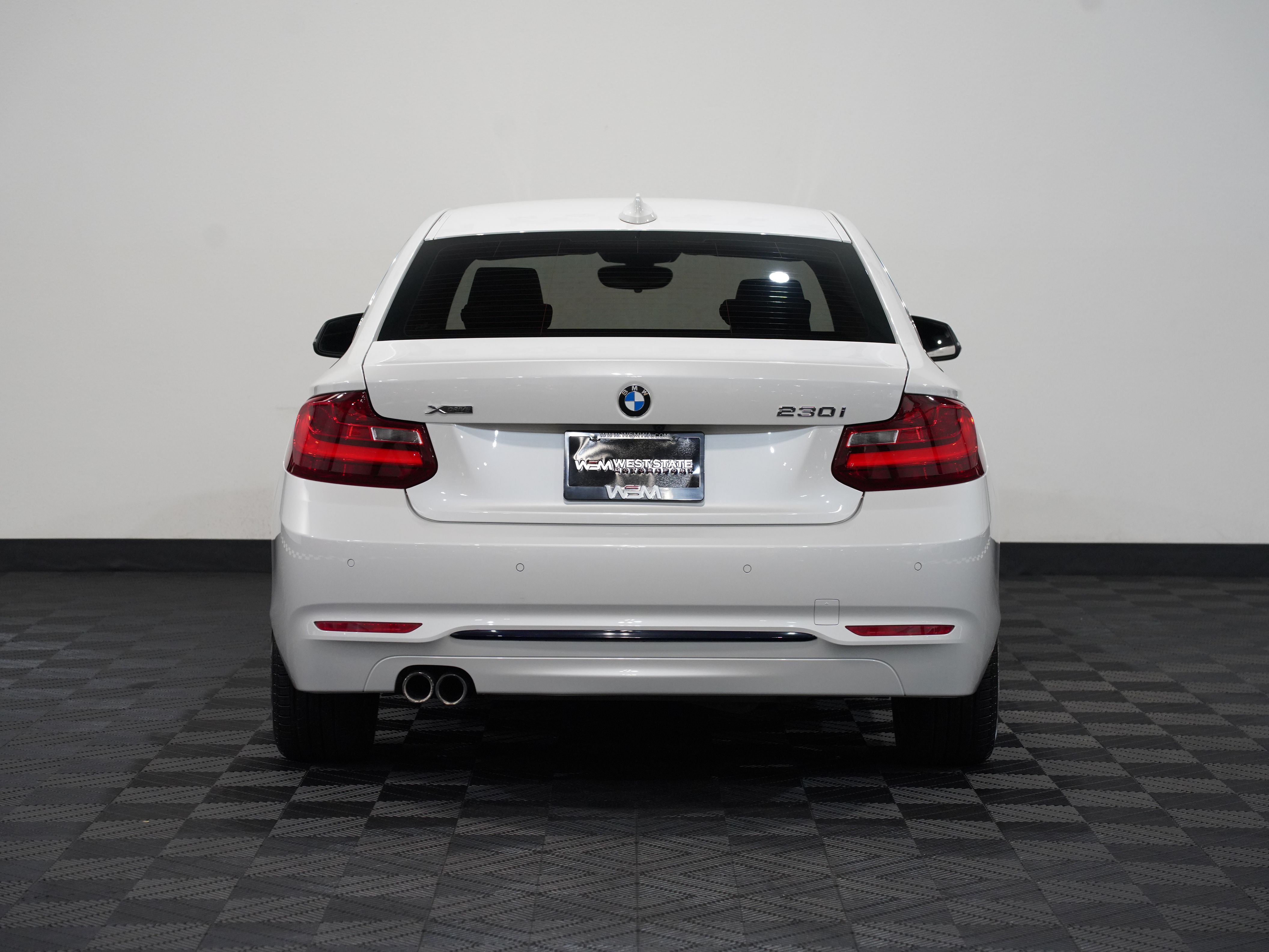 WHITE, 2017 BMW 2 SERIES Image 7