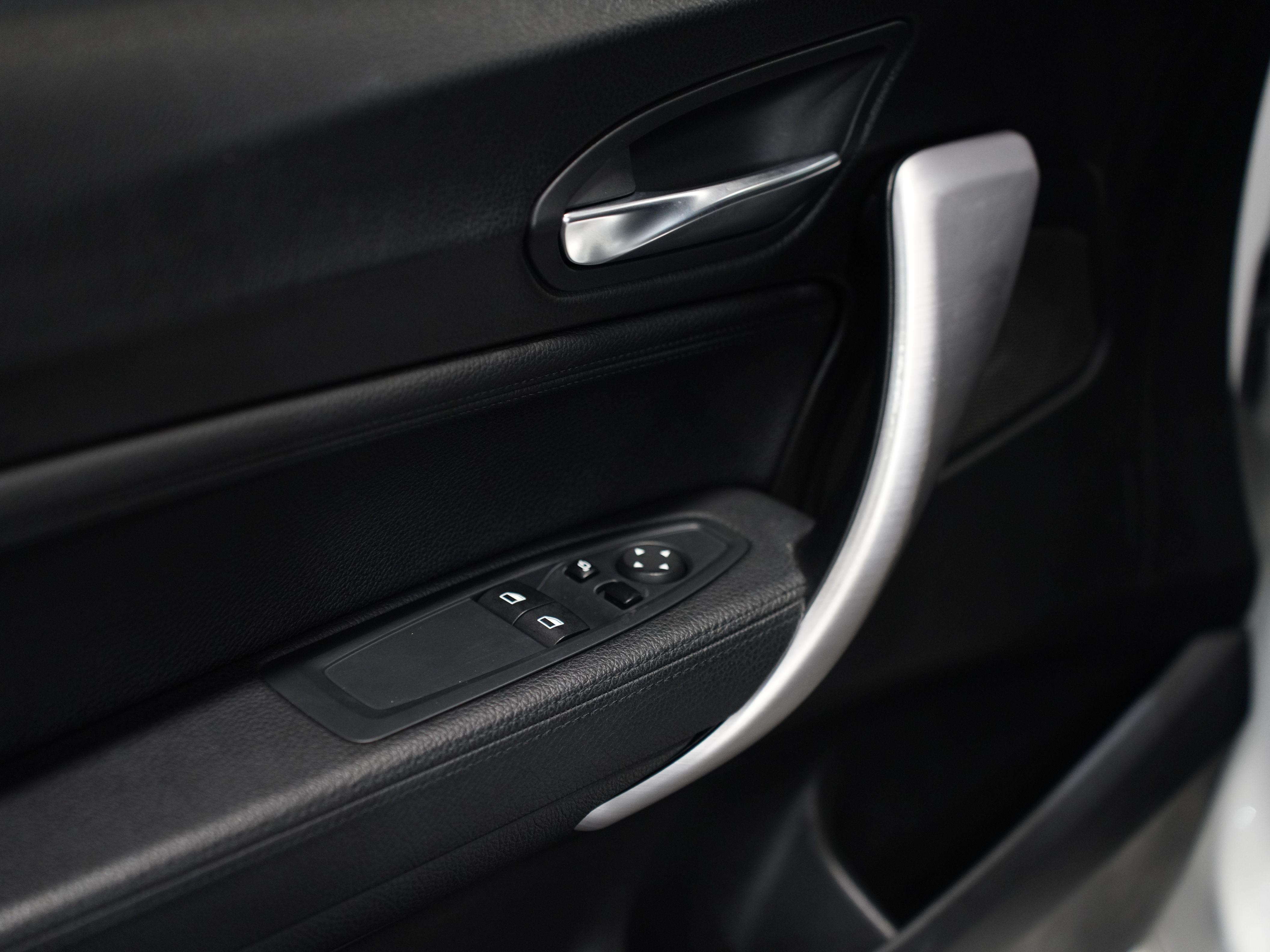 WHITE, 2017 BMW 2 SERIES Image 20
