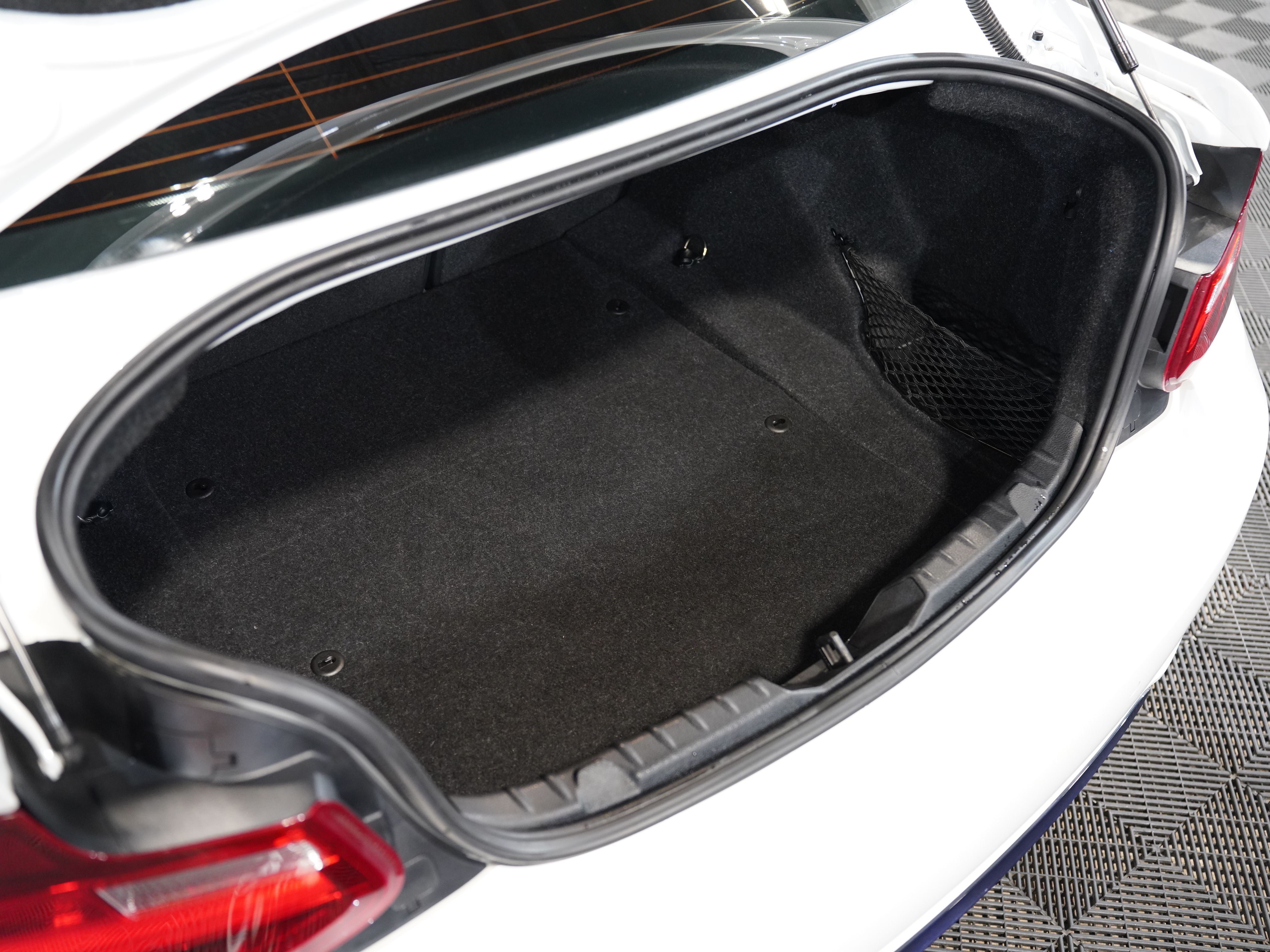 WHITE, 2017 BMW 2 SERIES Image 42