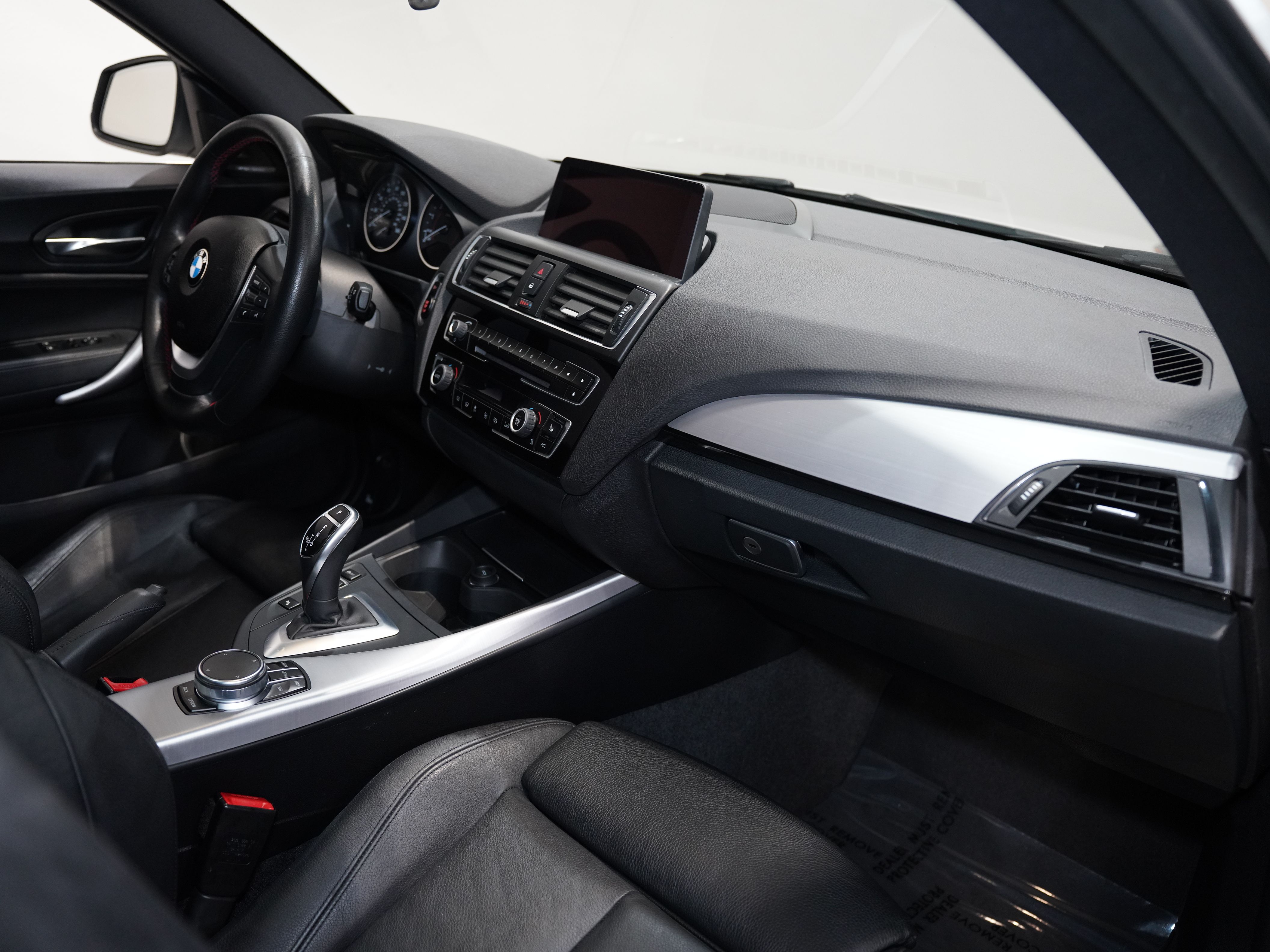 WHITE, 2017 BMW 2 SERIES Image 28