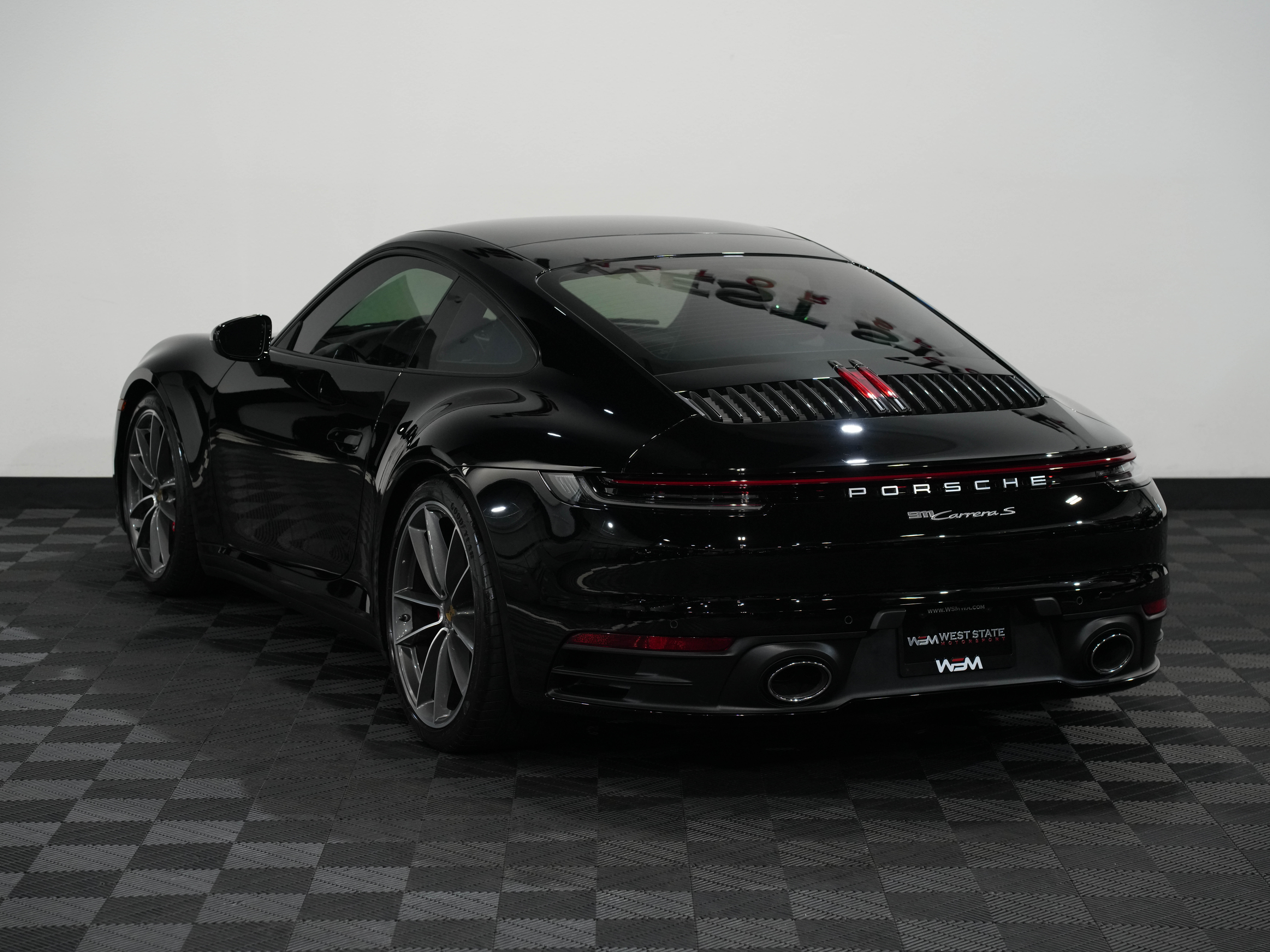 2020 PORSCHE 911 Image 8