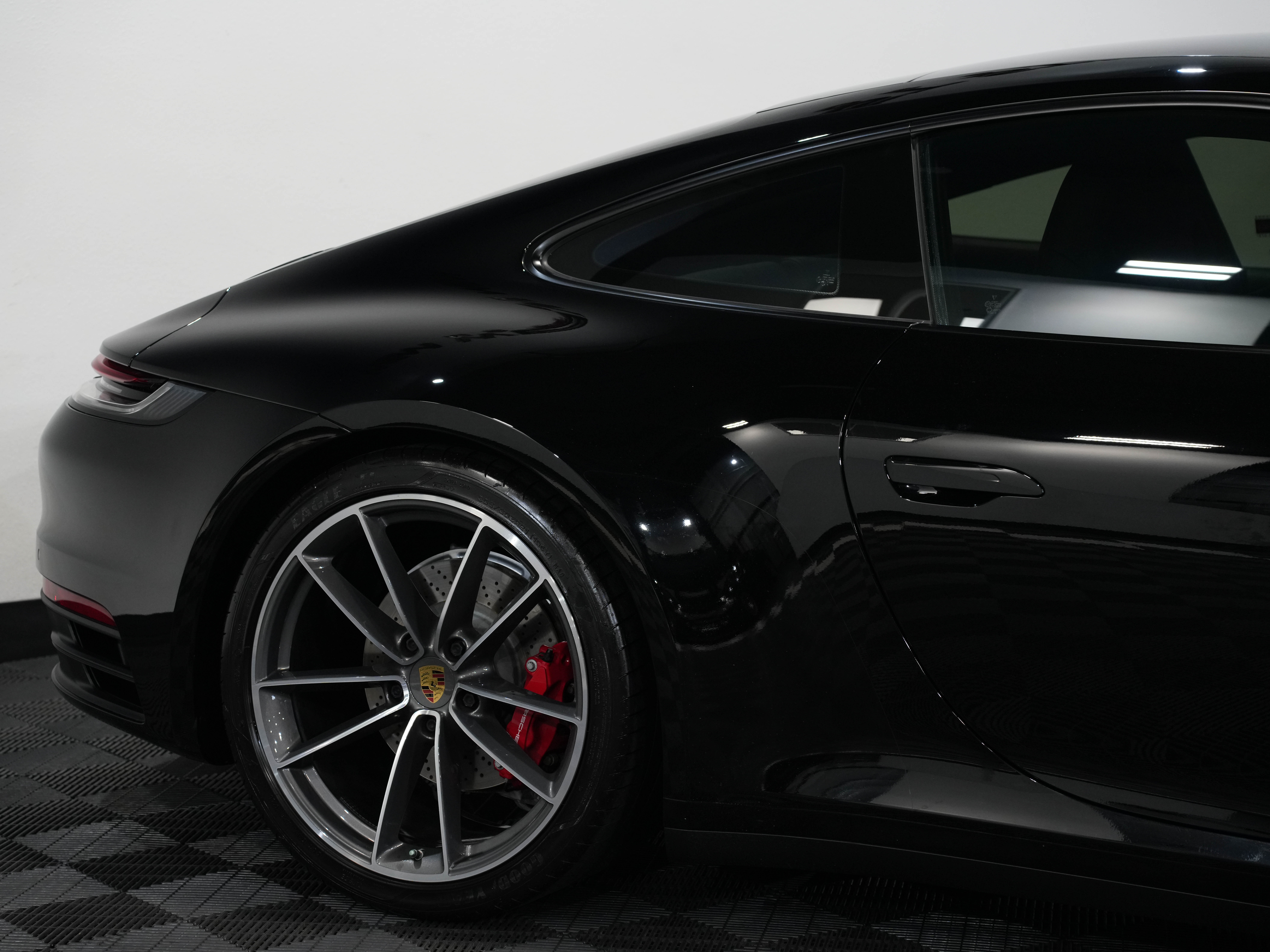 2020 PORSCHE 911 Image 15