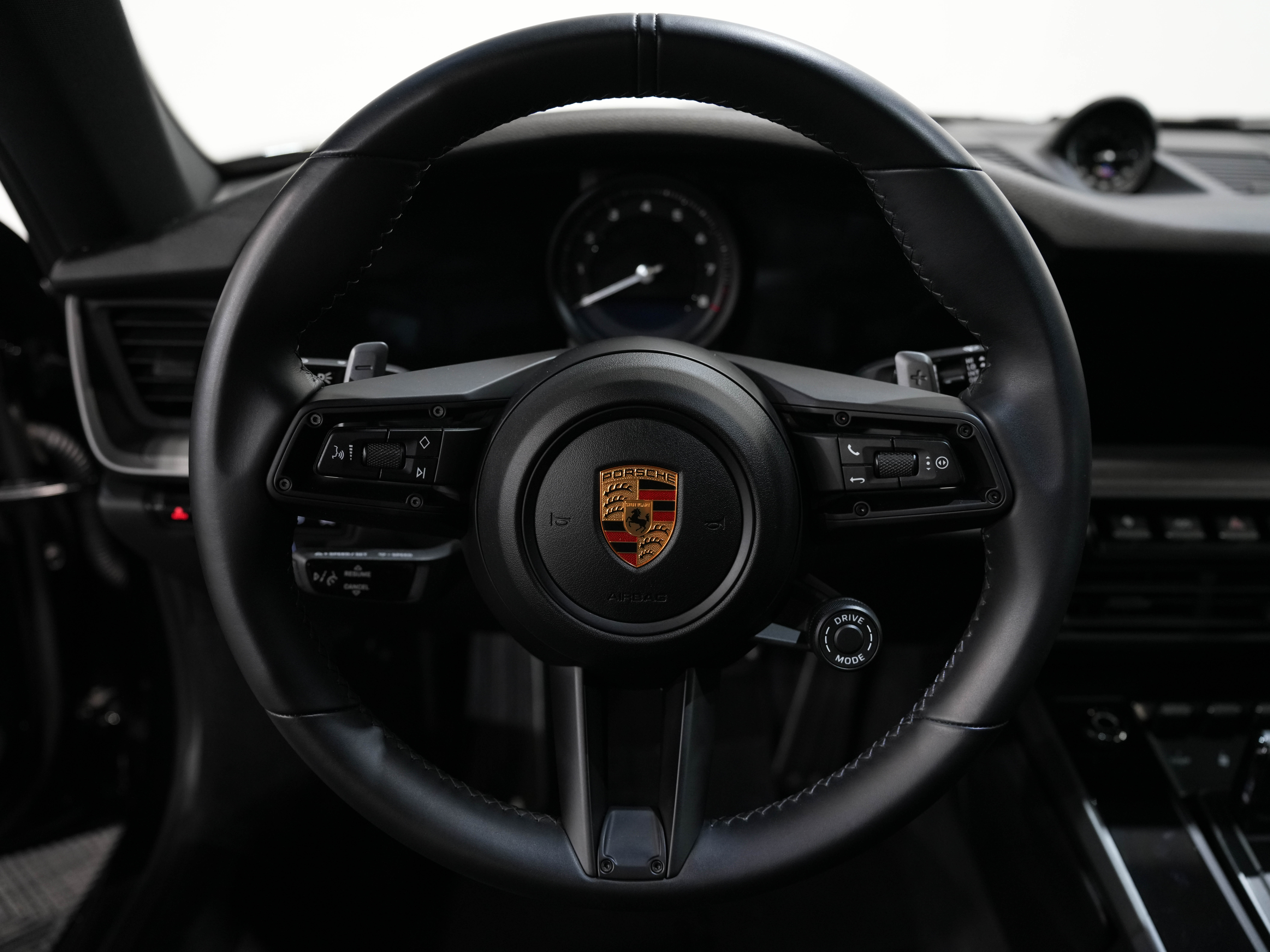2020 PORSCHE 911 Image 35