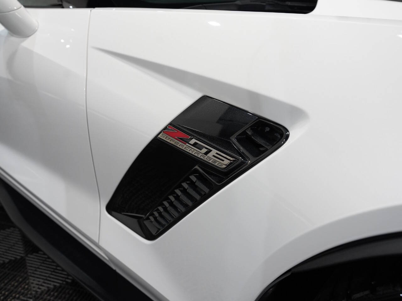 ARCTIC WHITE, 2017 CHEVROLET CORVETTE Image 14