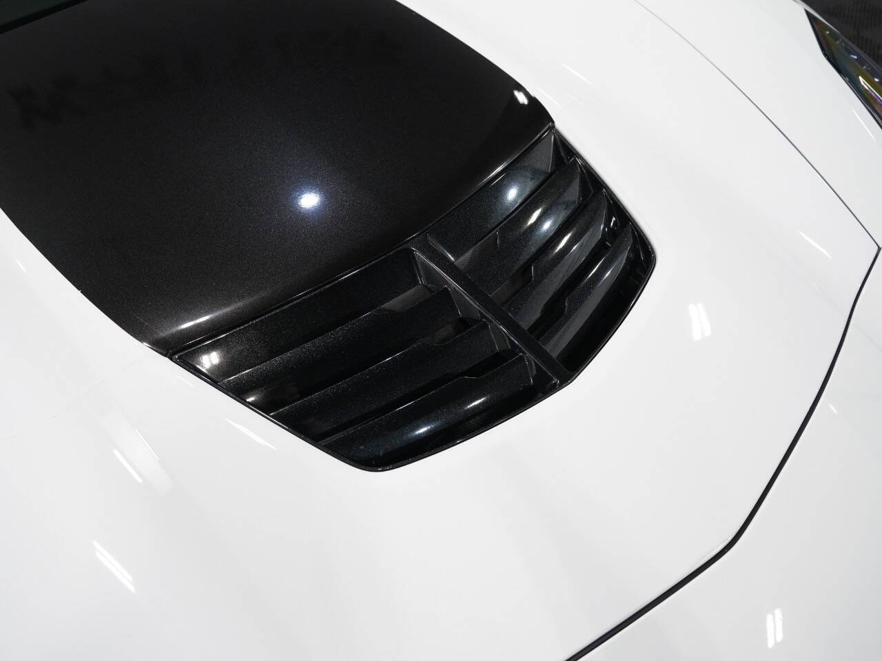 ARCTIC WHITE, 2017 CHEVROLET CORVETTE Image 13