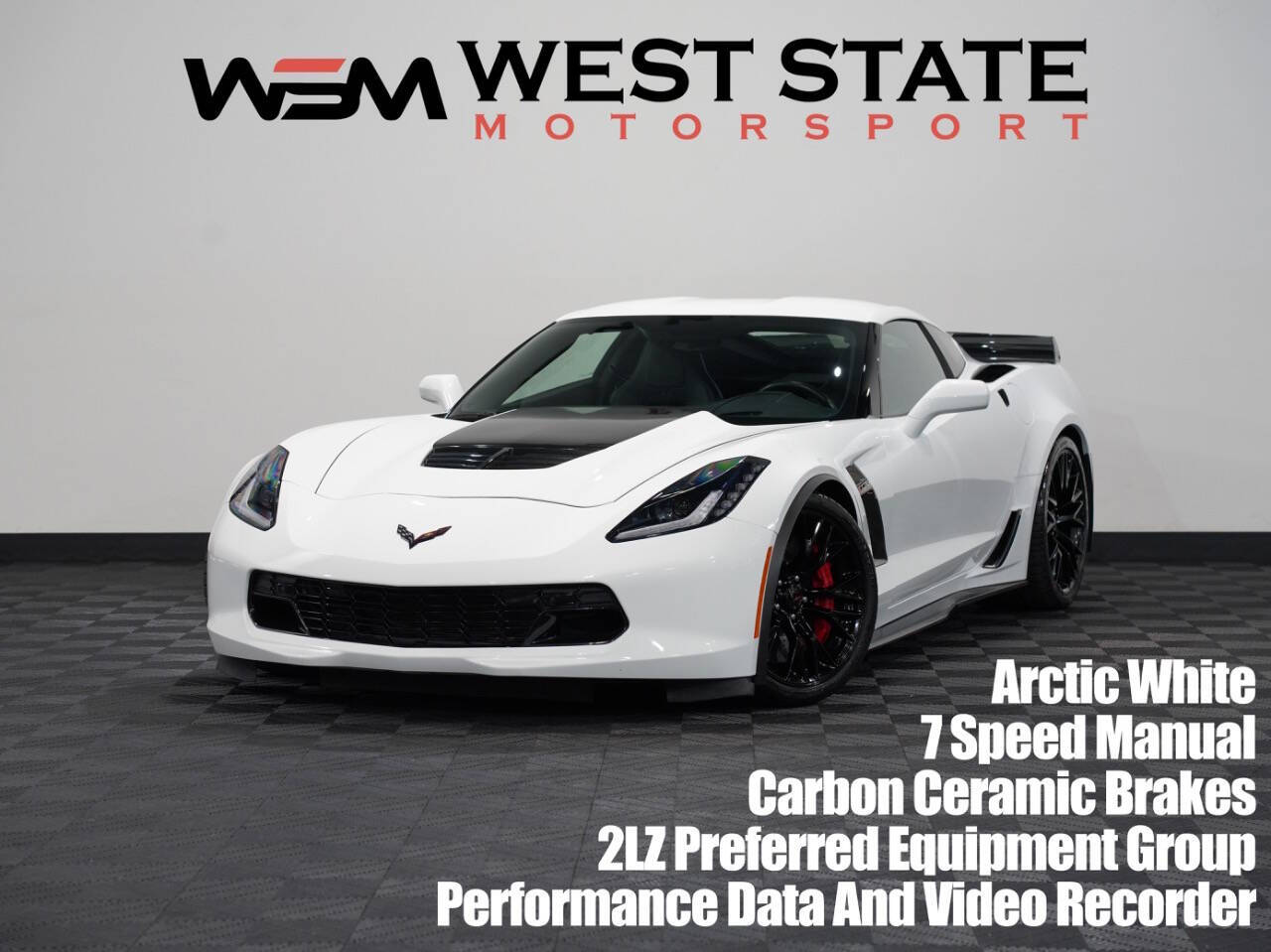 ARCTIC WHITE, 2017 CHEVROLET CORVETTE Image 1