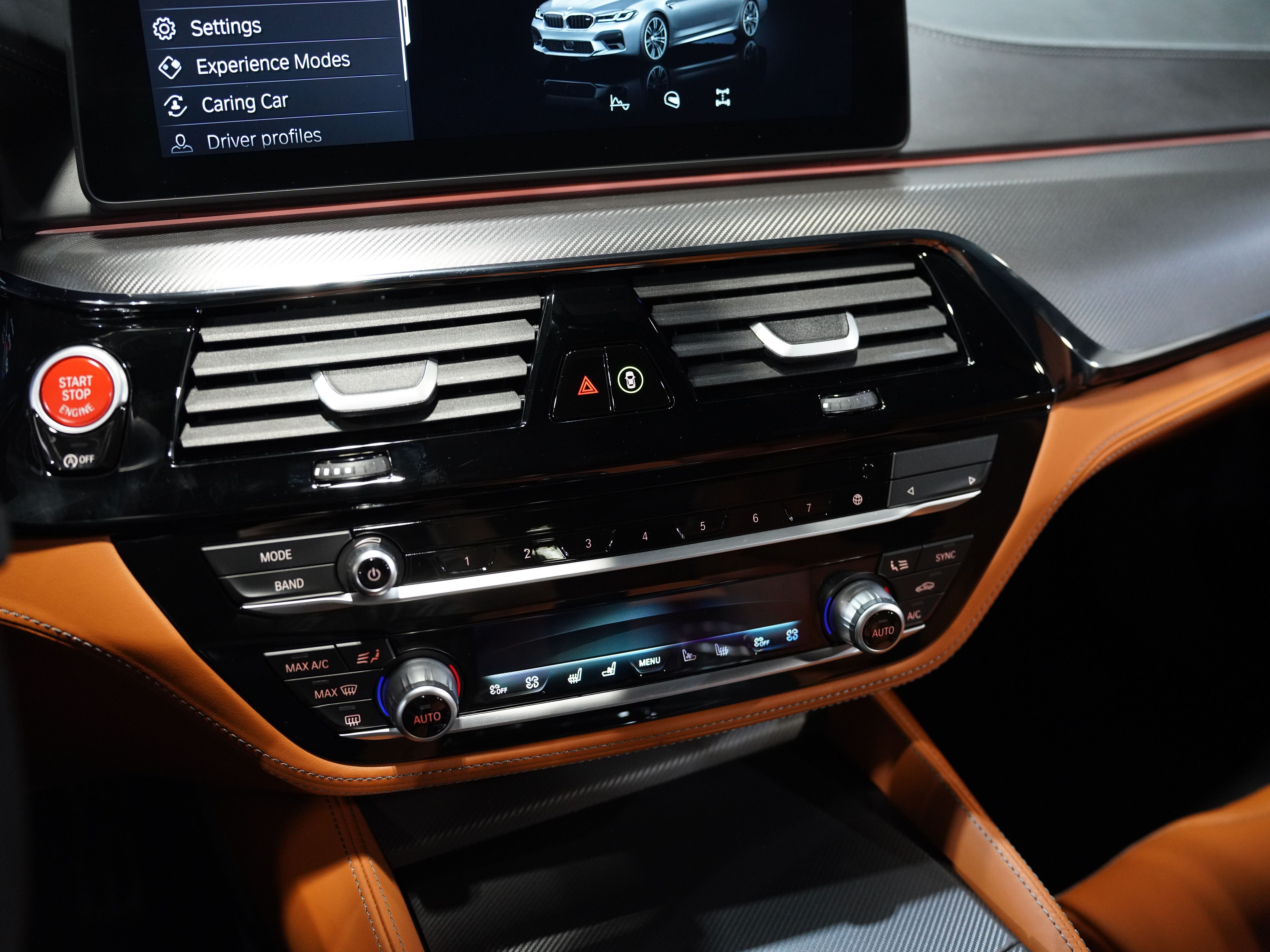 CREAM, 2023 BMW M5 Image 49