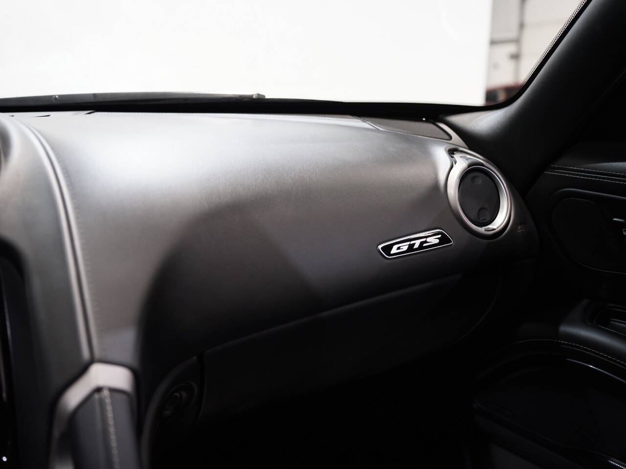 BLACK, 2013 SRT VIPER Image 43