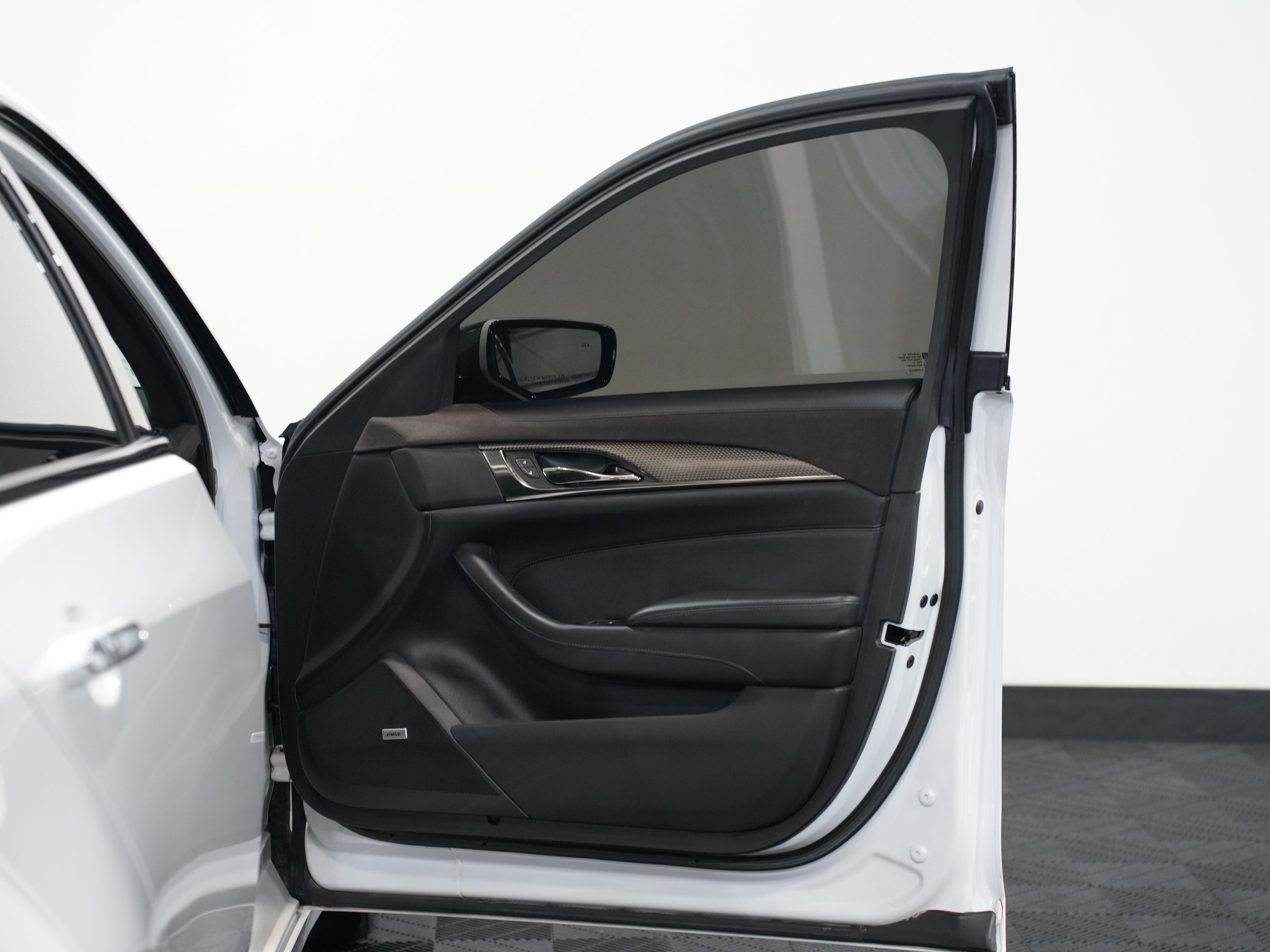 WHITE, 2017 CADILLAC CTS-V Image 25