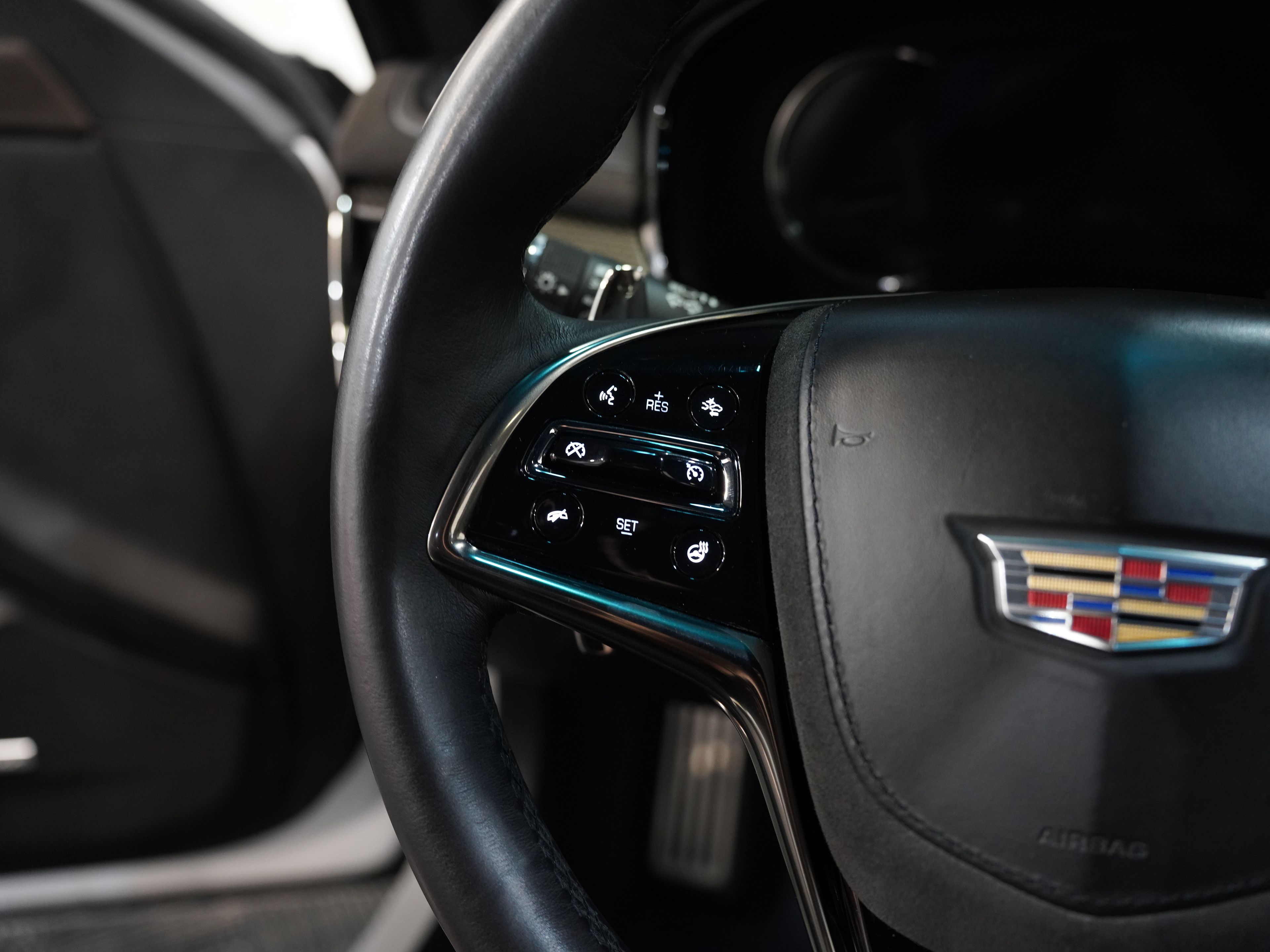 WHITE, 2017 CADILLAC CTS-V Image 45