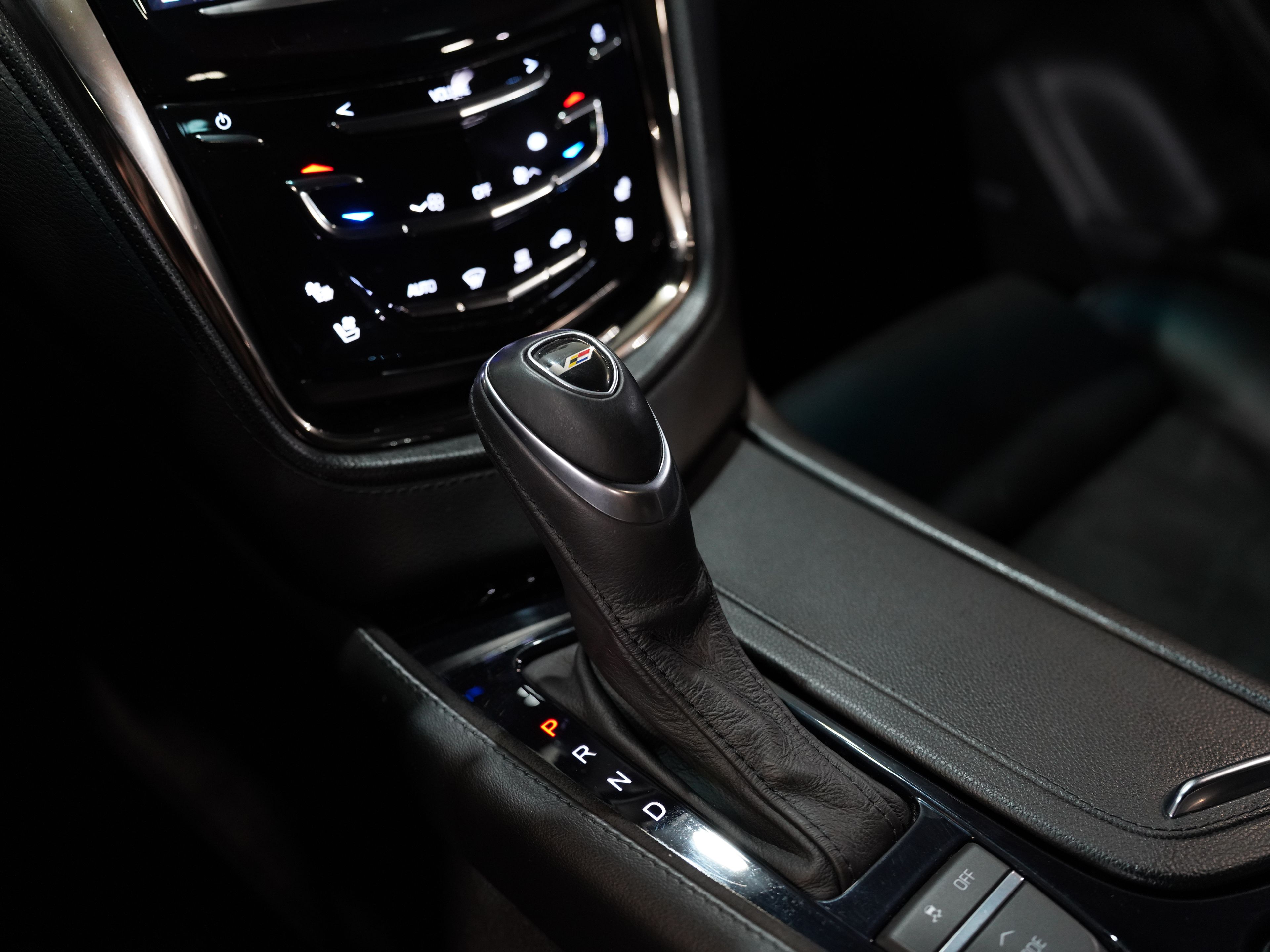 WHITE, 2017 CADILLAC CTS-V Image 51
