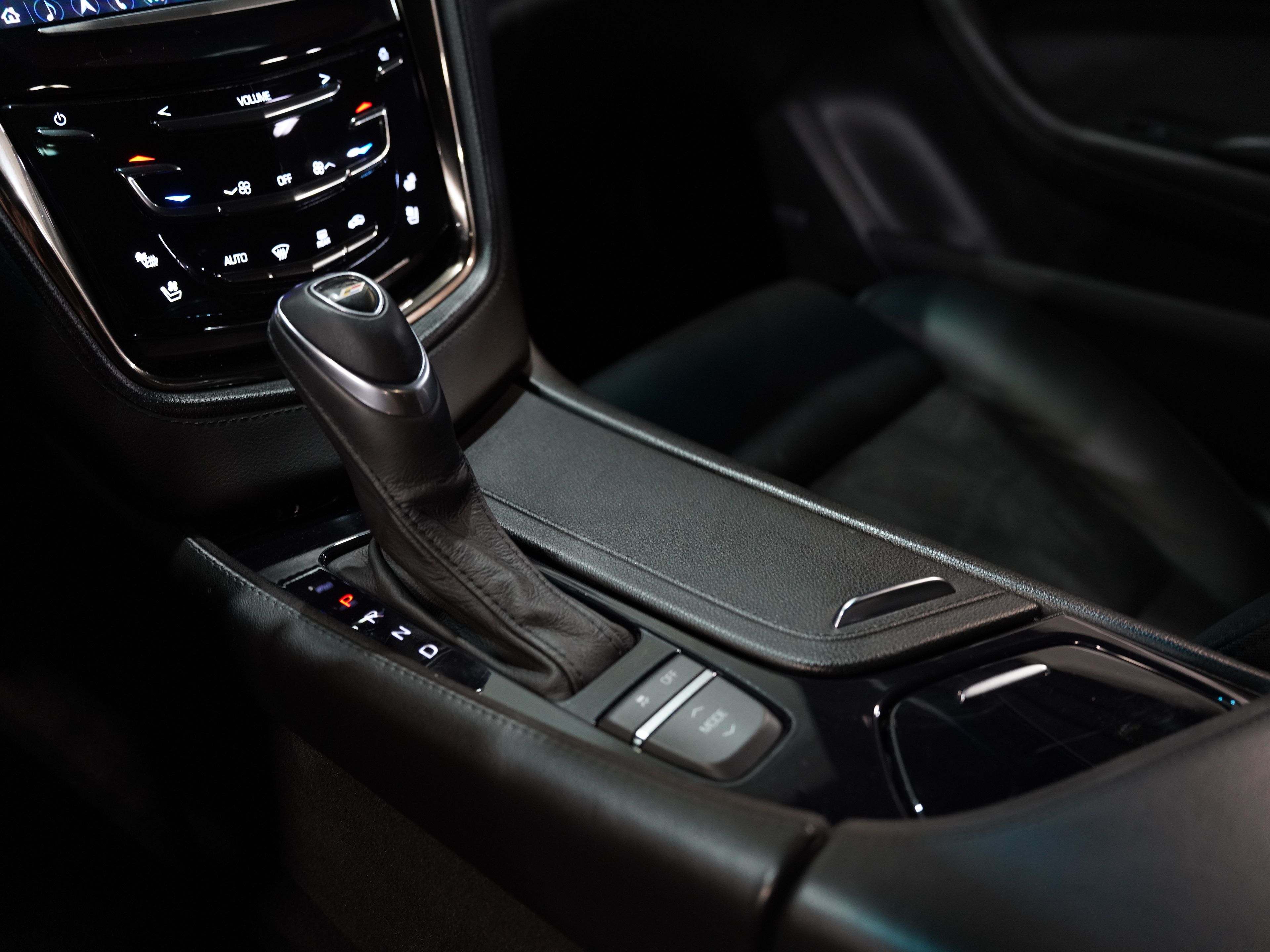 WHITE, 2017 CADILLAC CTS-V Image 52