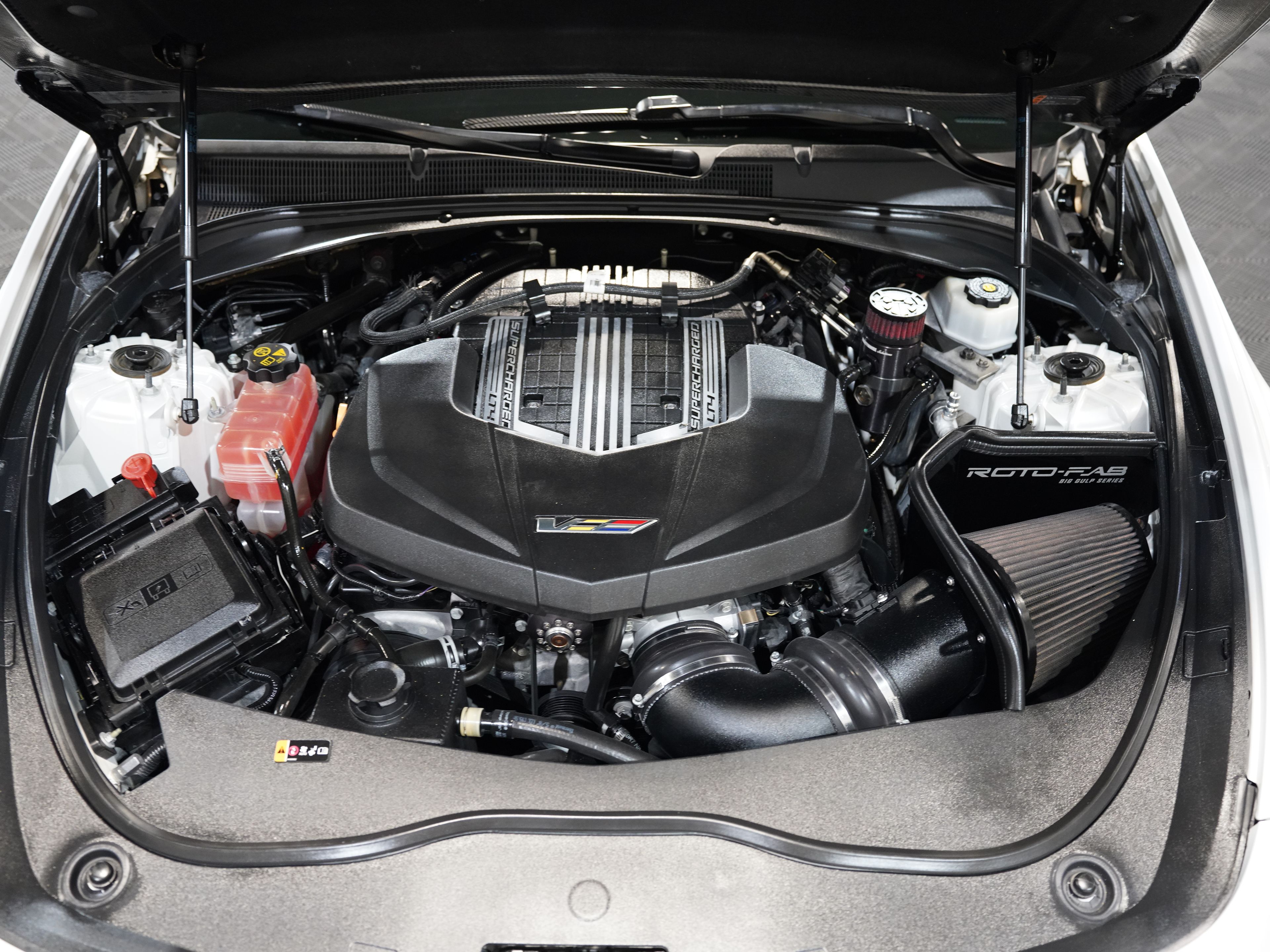 WHITE, 2017 CADILLAC CTS-V Image 55