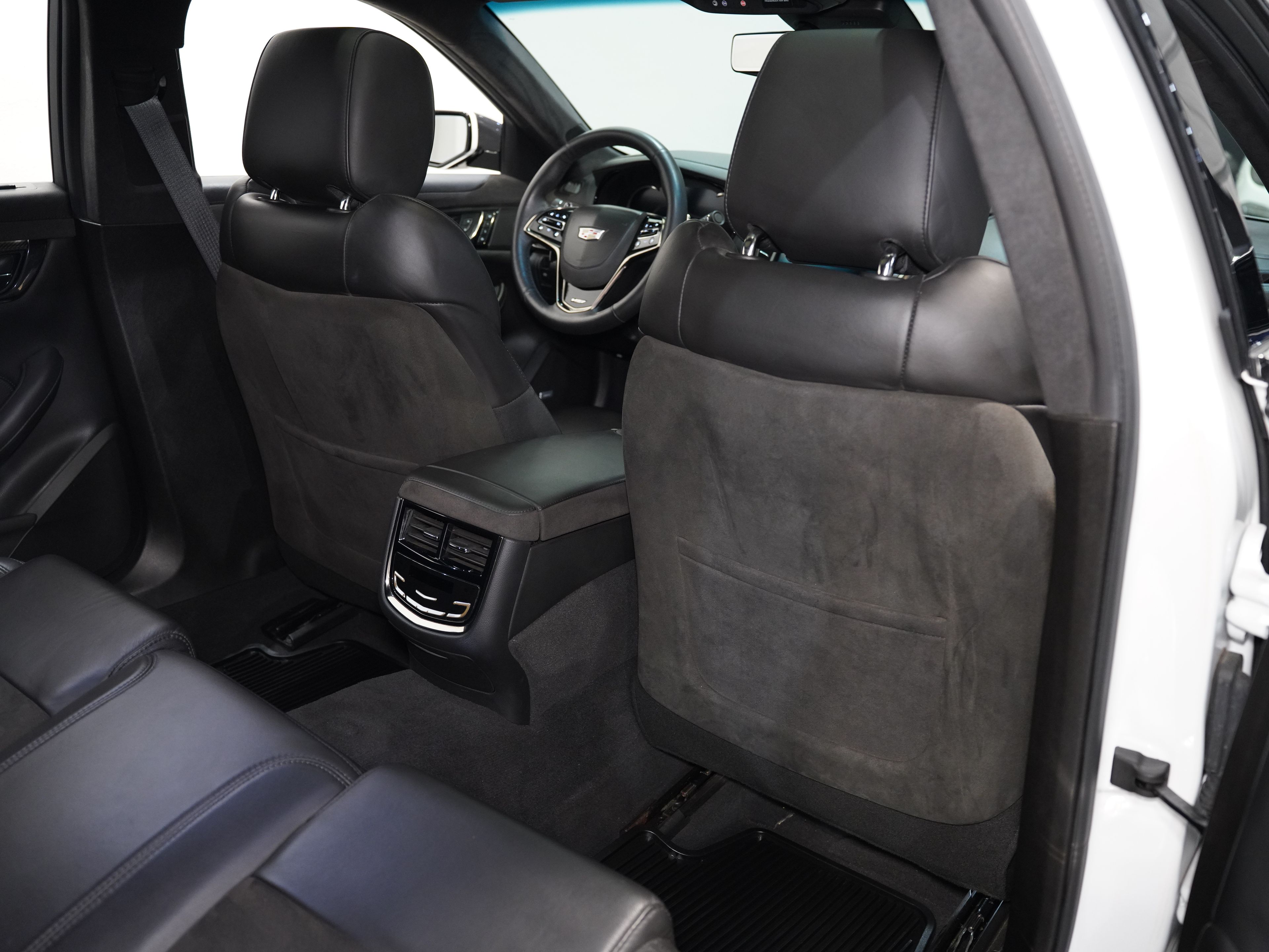 WHITE, 2017 CADILLAC CTS-V Image 42