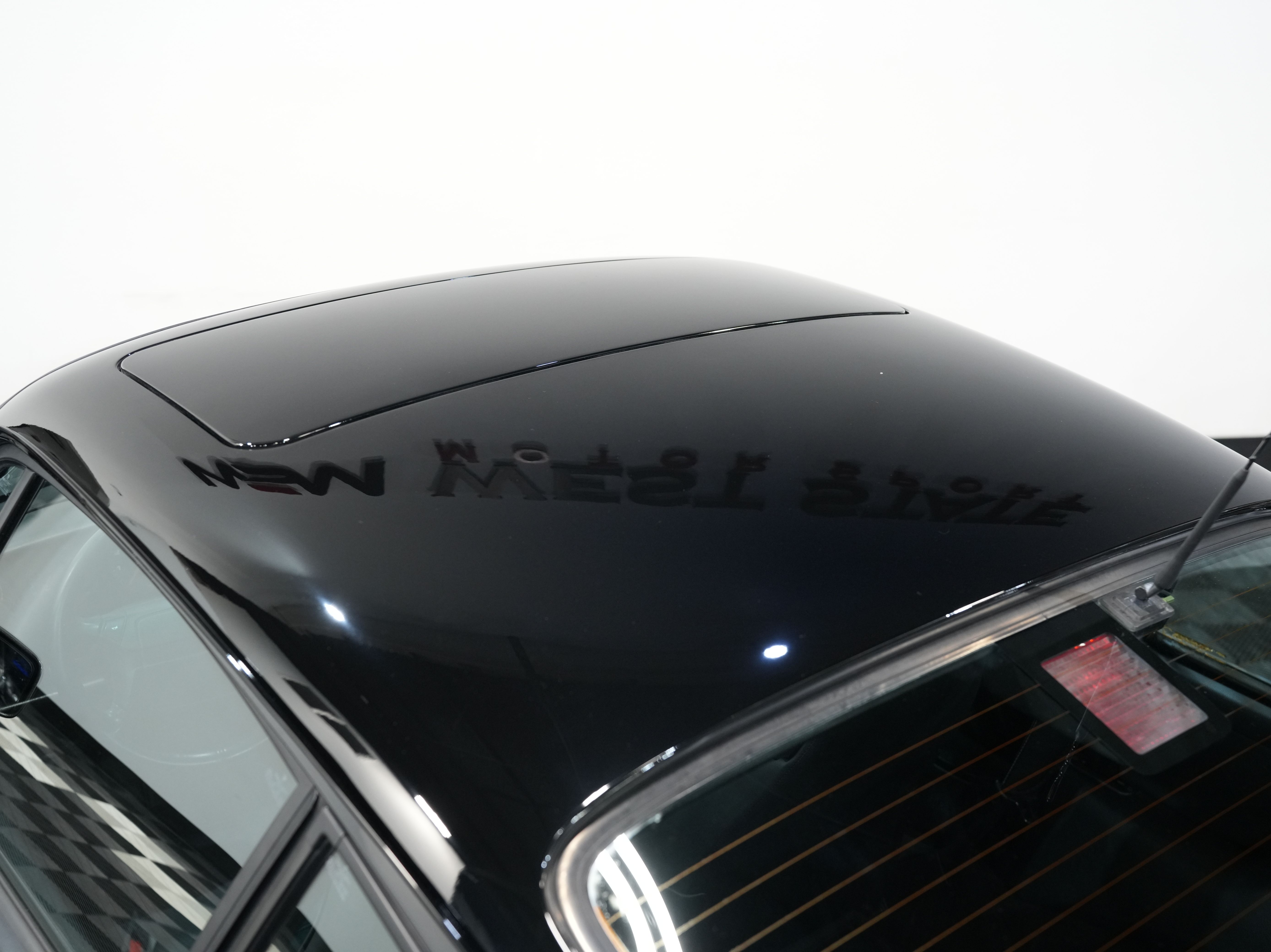 BLACK, 1991 PORSCHE 911 Image 21