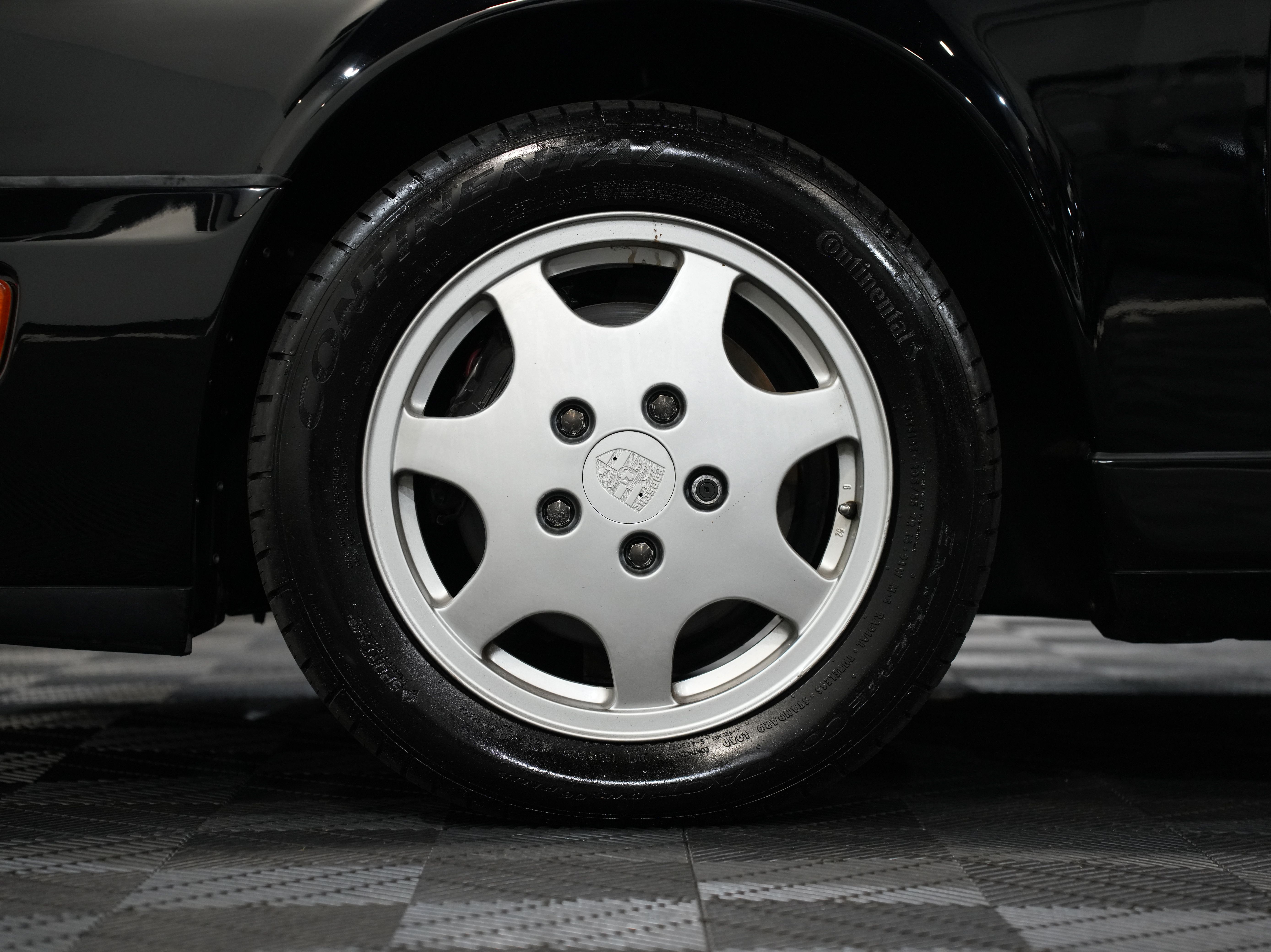 BLACK, 1991 PORSCHE 911 Image 45